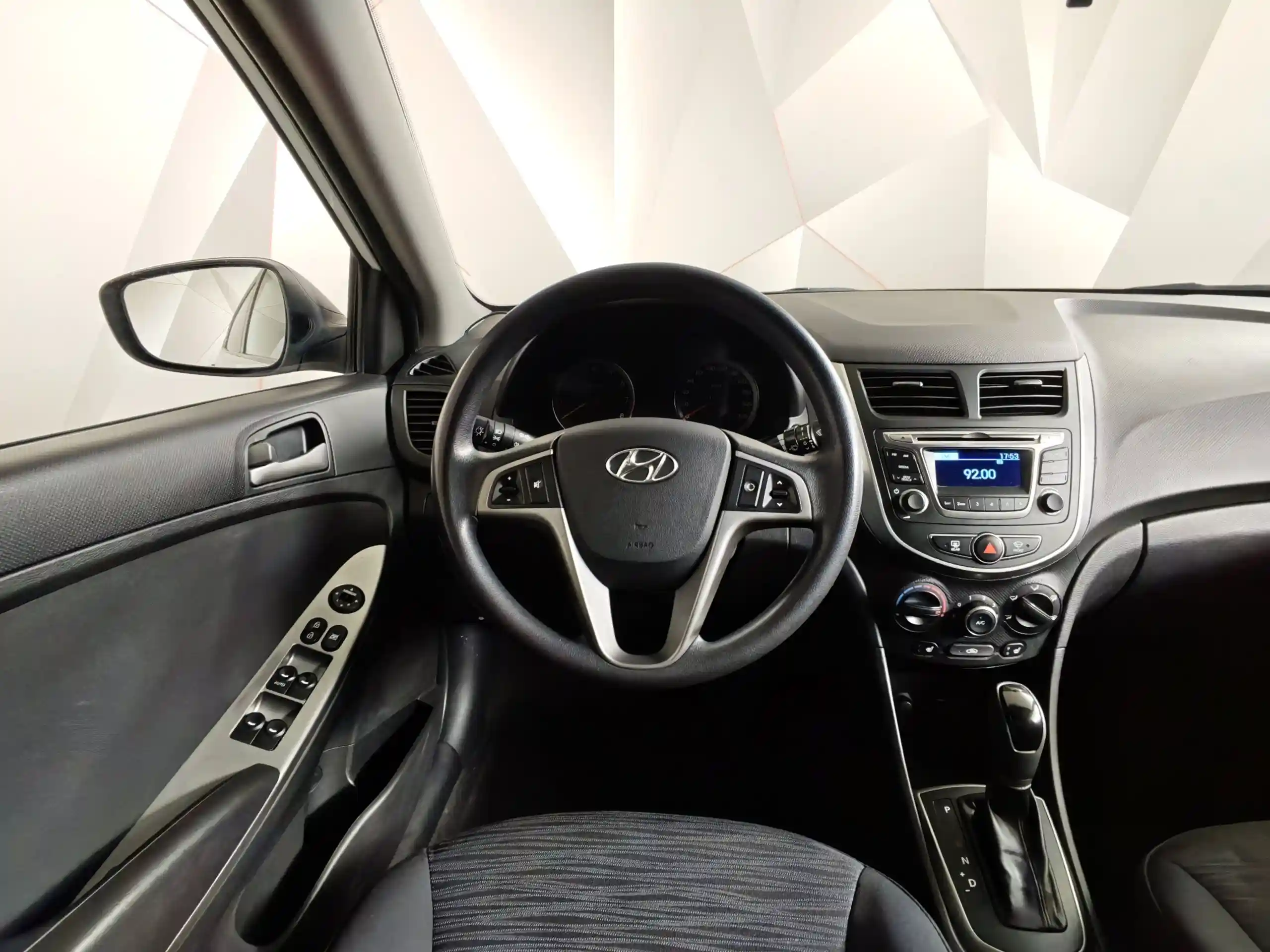 Hyundai Solaris 2015