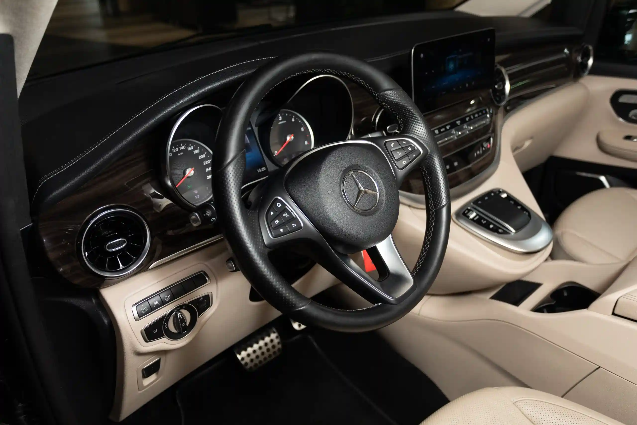 Mercedes-Benz V-Класс 2021