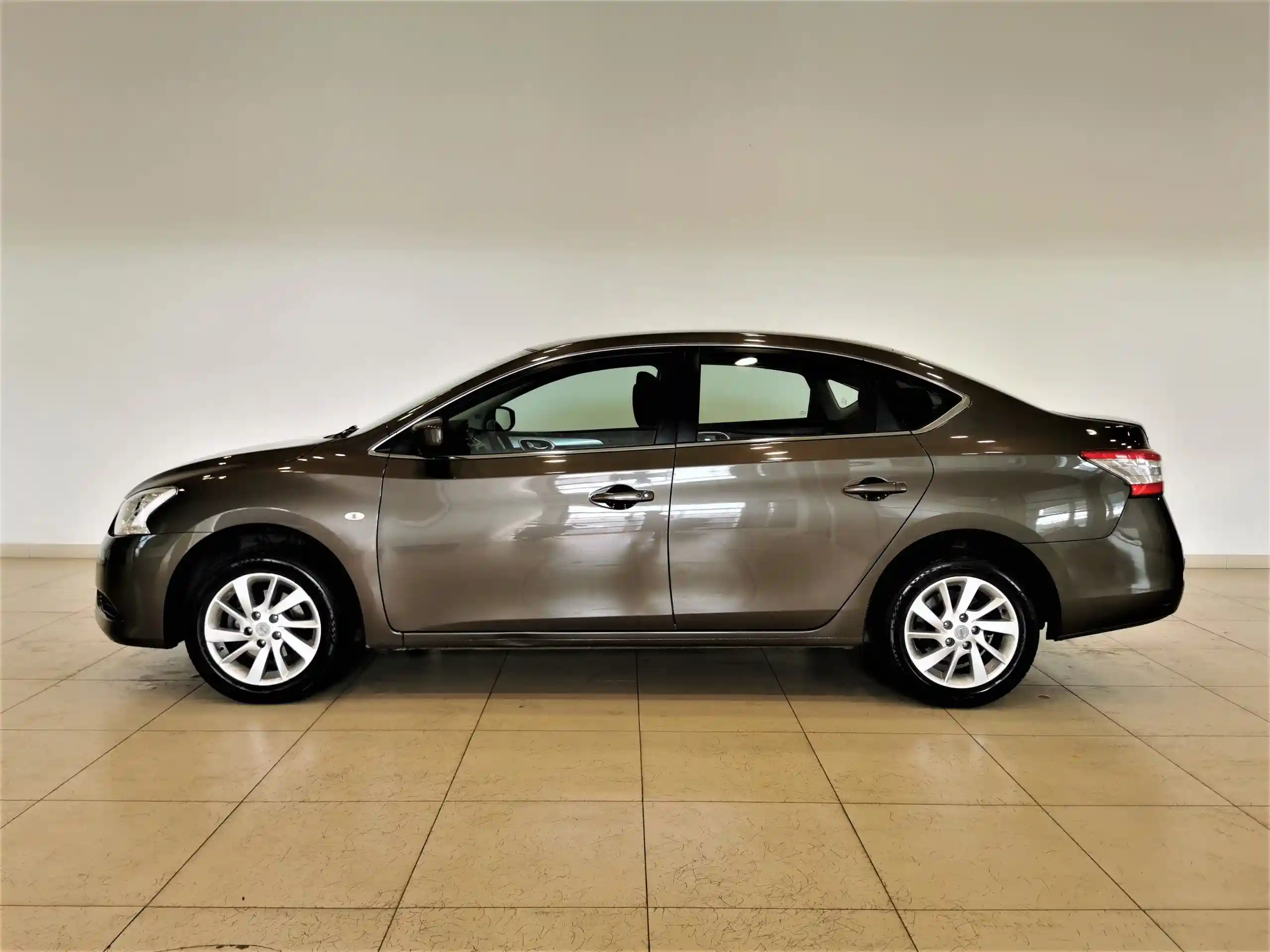 Nissan Sentra 2015
