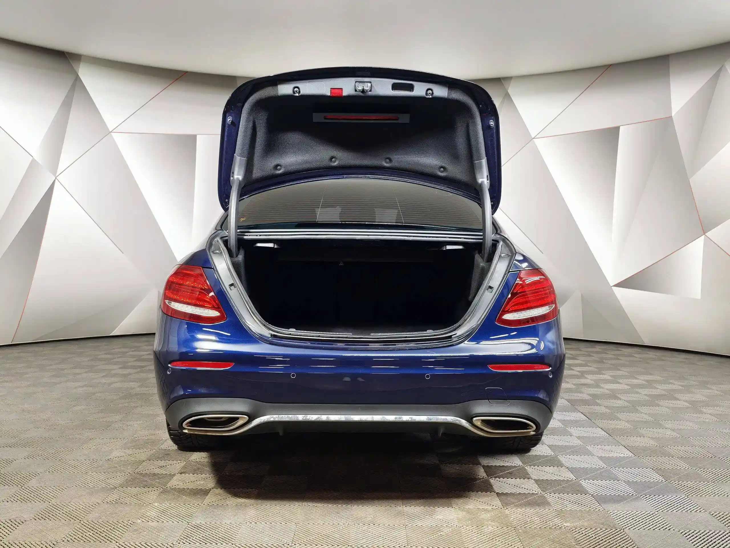 Mercedes-Benz E-Класс 2020