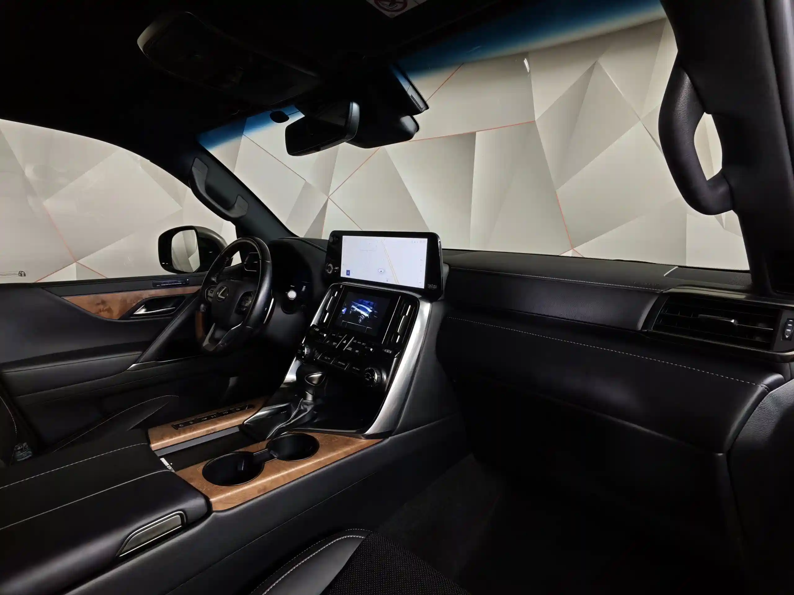 Lexus LX 2022