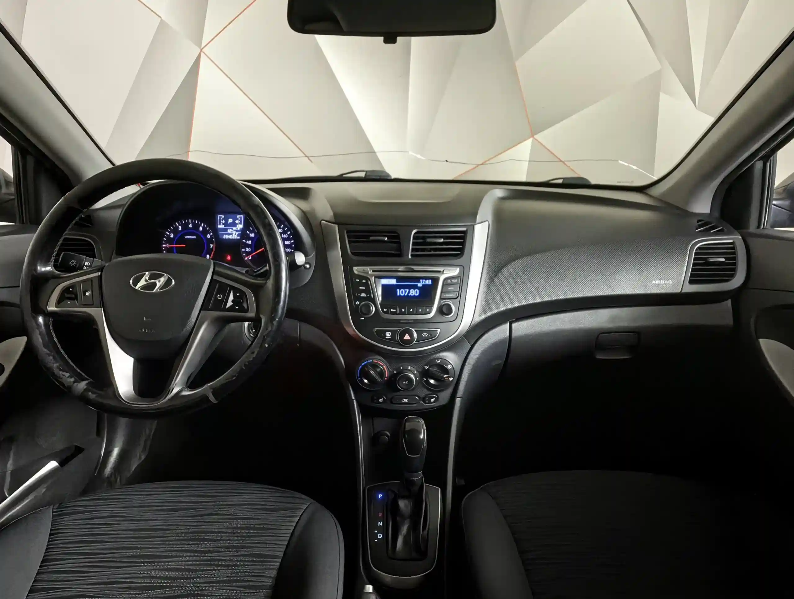 Hyundai Solaris 2014