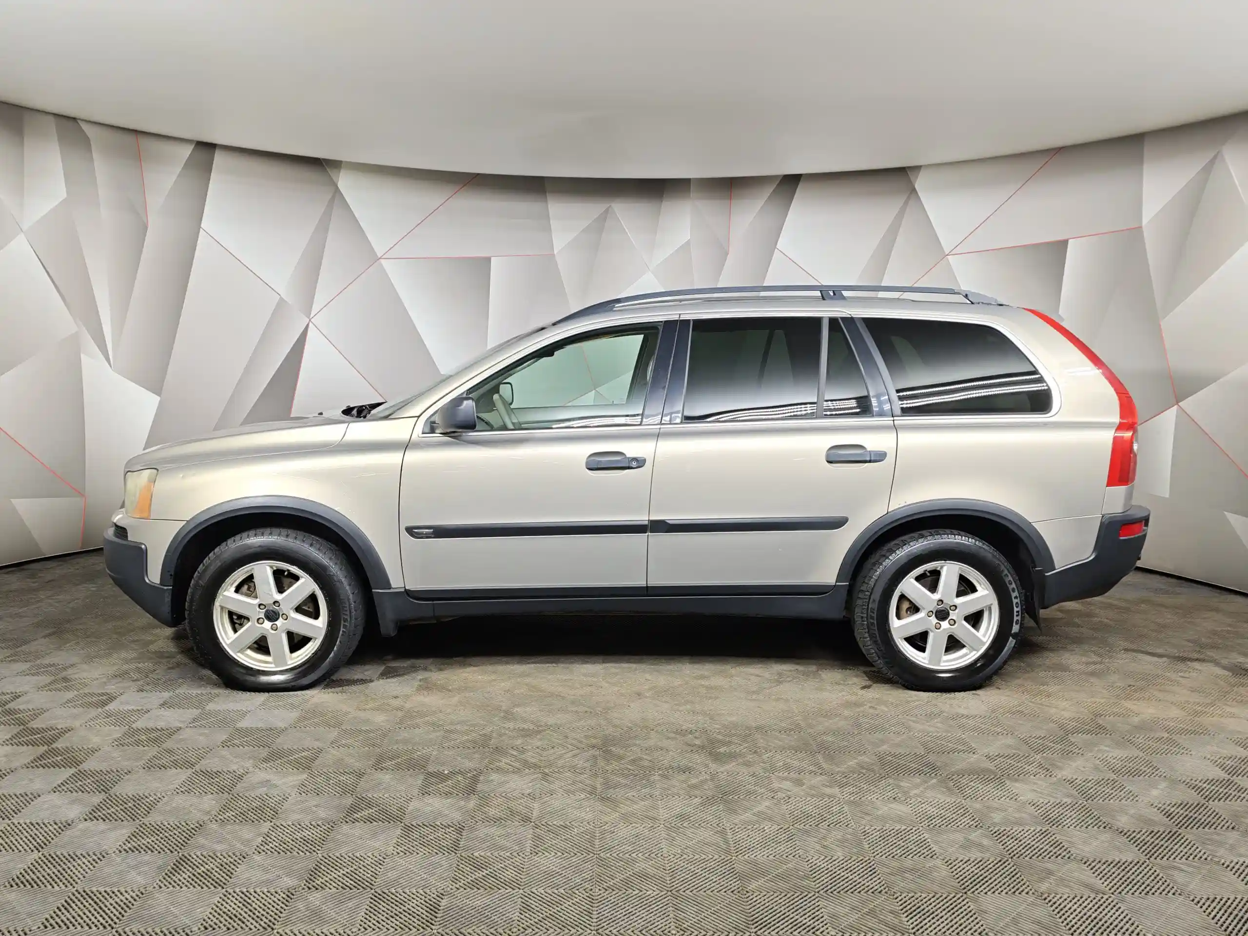 Volvo XC90 2003