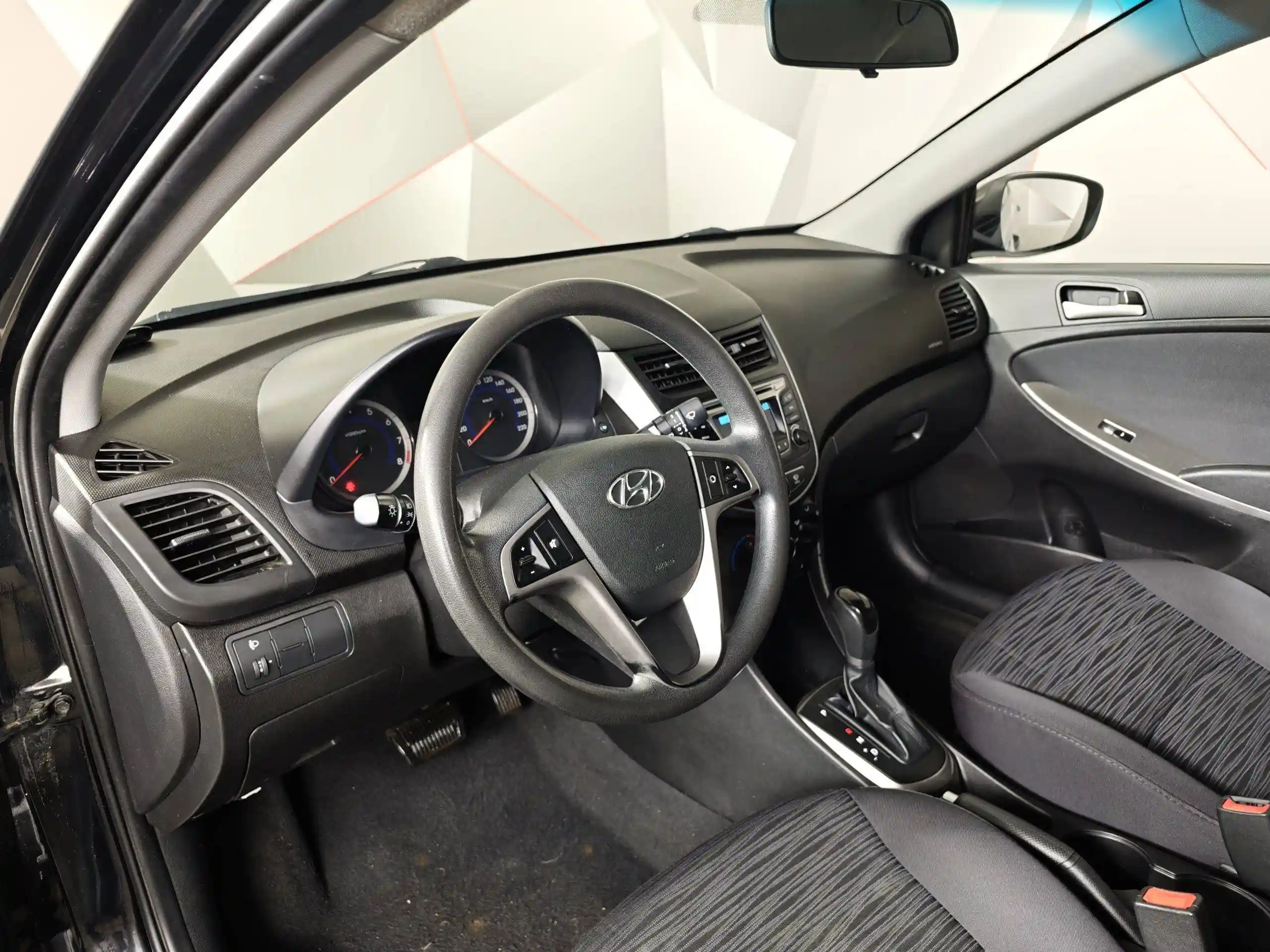 Hyundai Solaris 2016