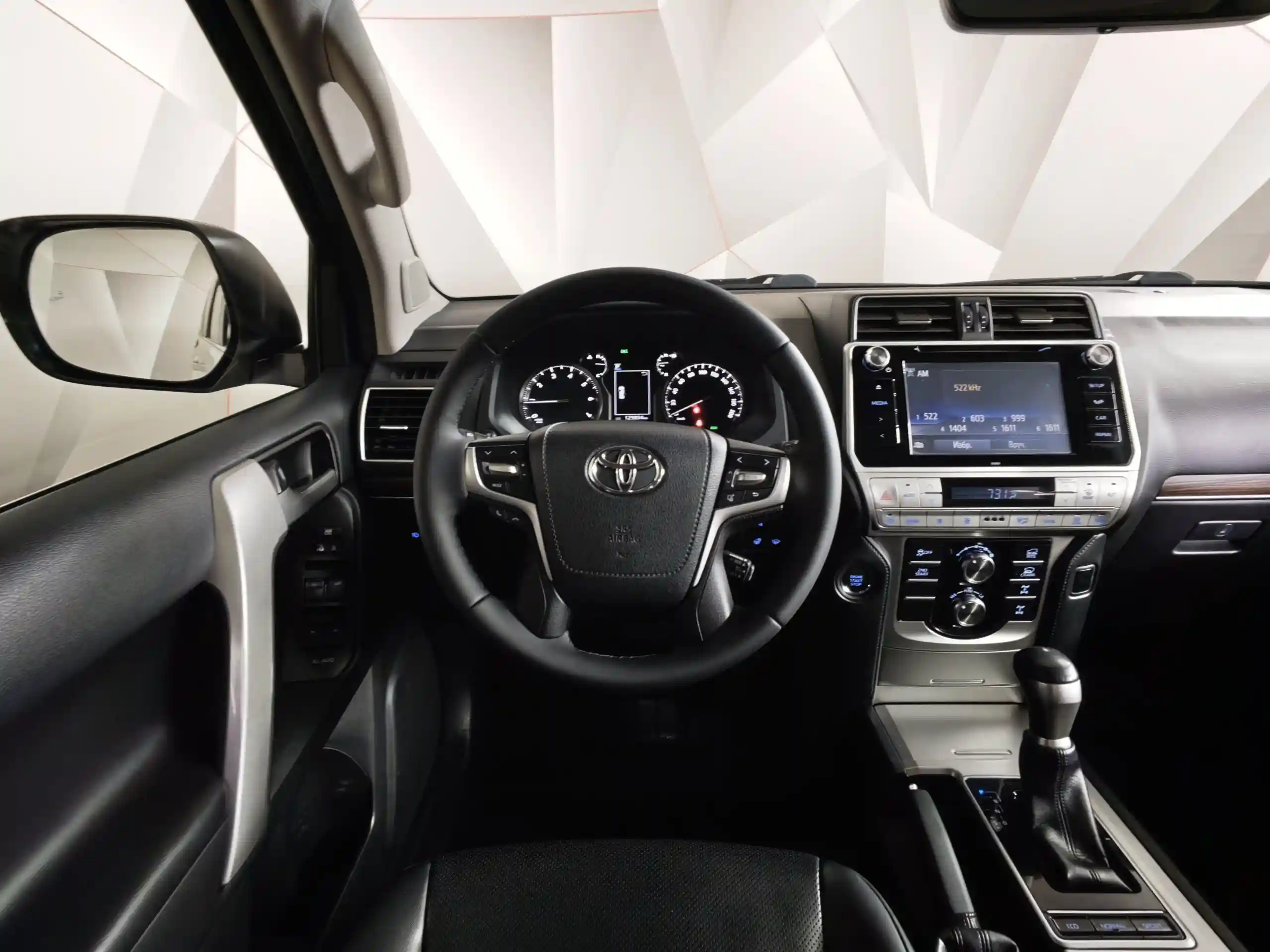 Toyota Land Cruiser Prado 2019