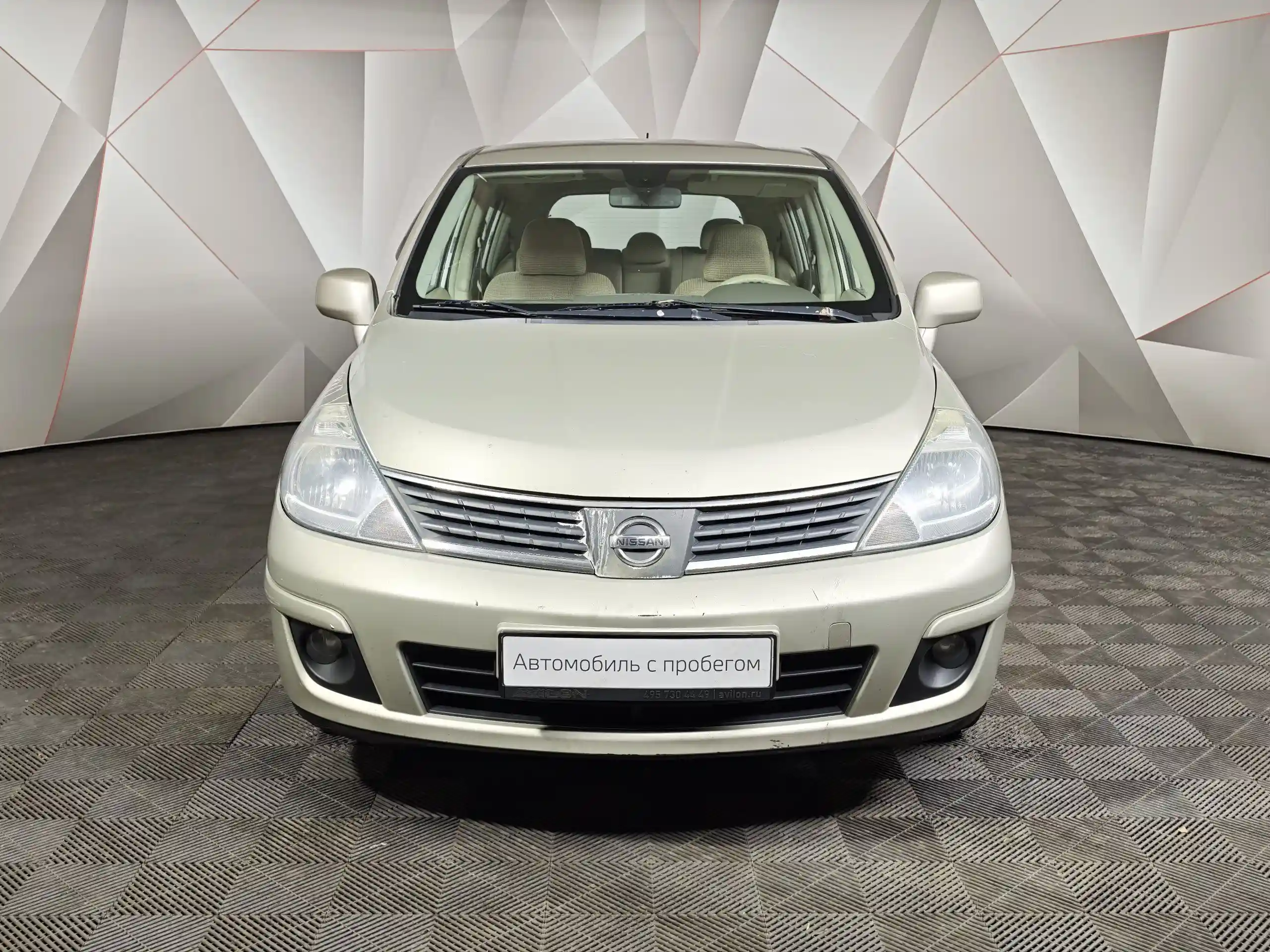 Nissan Tiida 2012