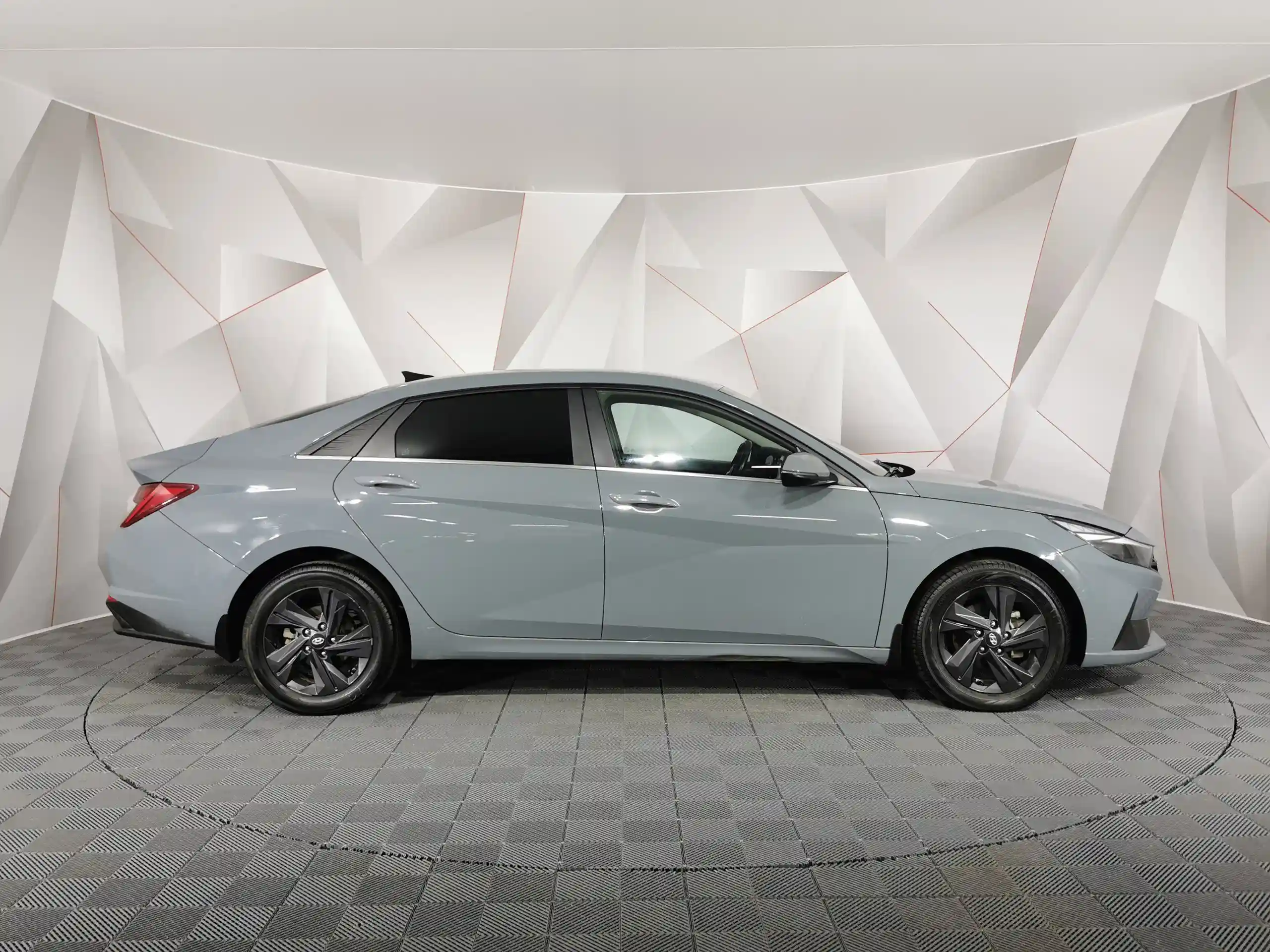 Hyundai Elantra 2023