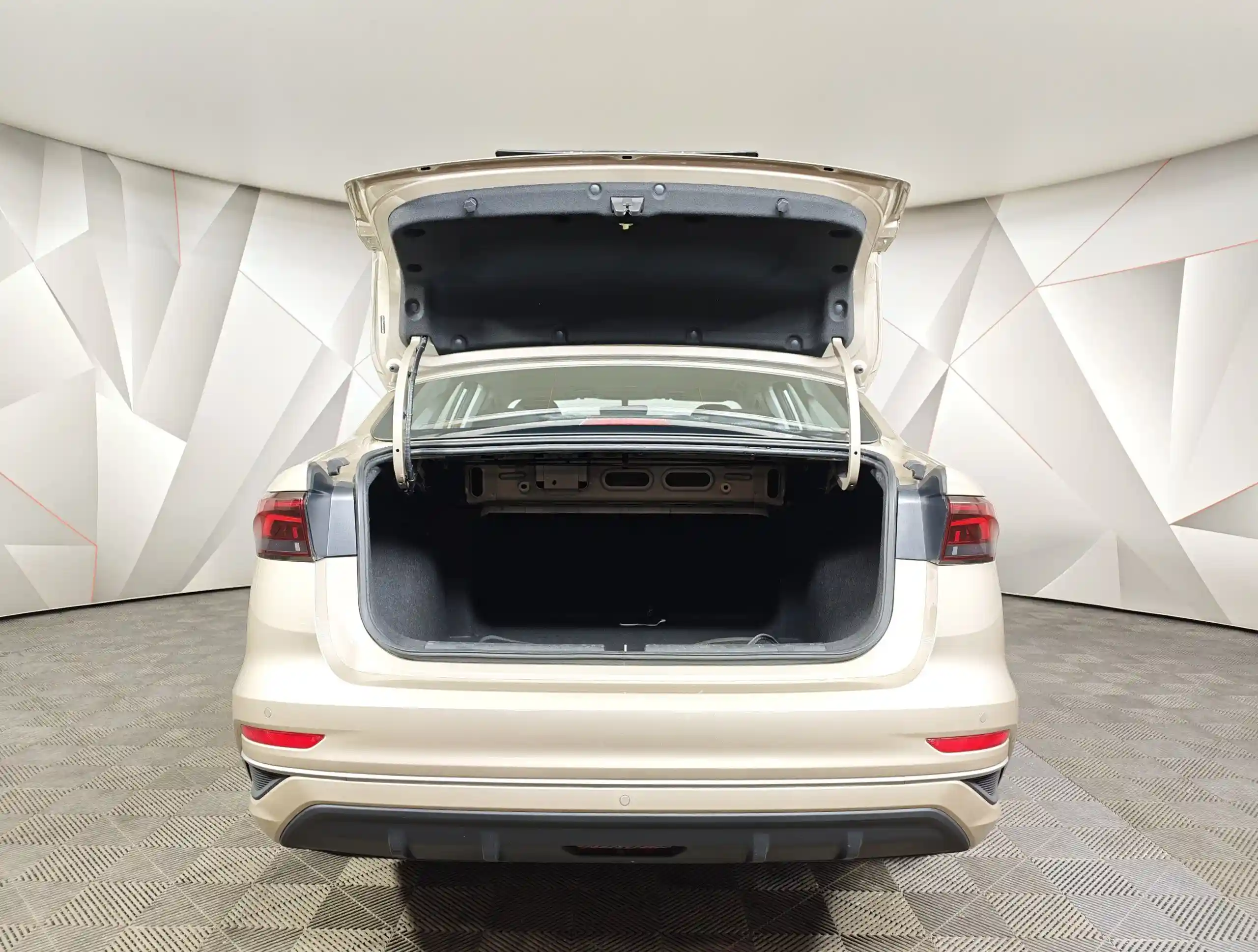 Geely Emgrand 2023