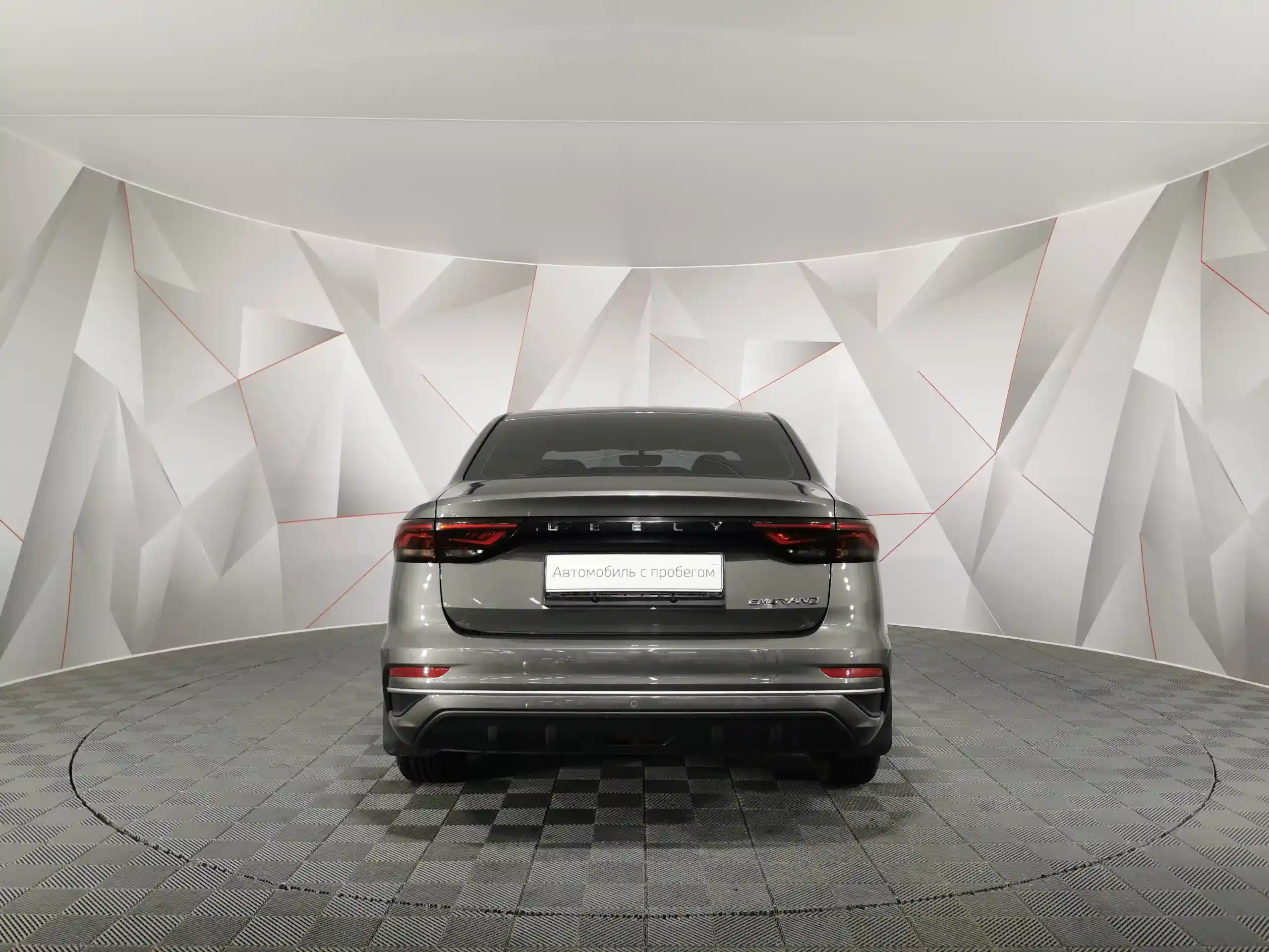 Geely Emgrand 2024