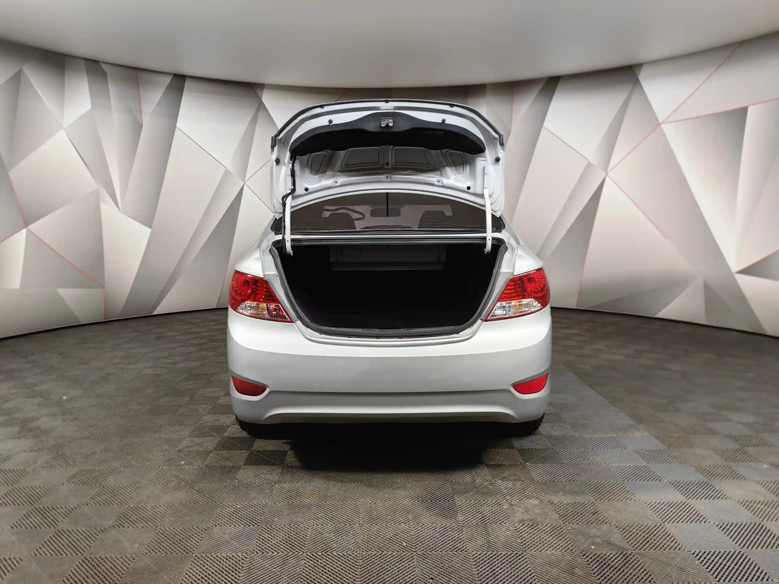Hyundai Solaris 2013