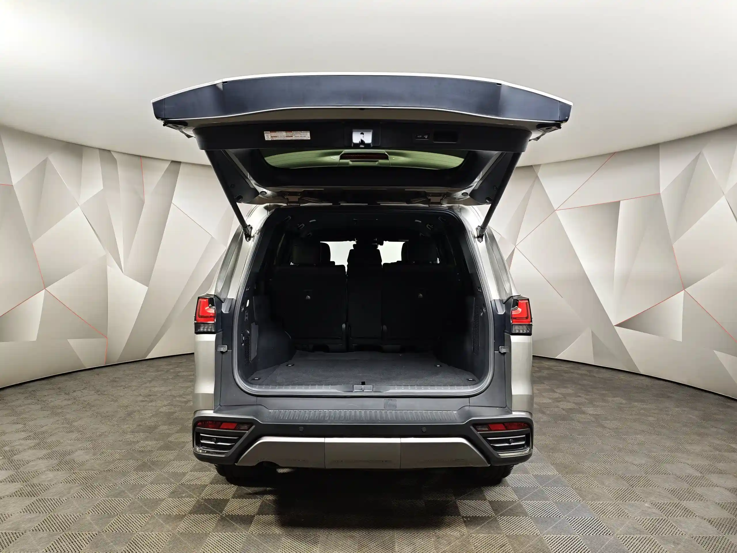 Lexus LX 2022