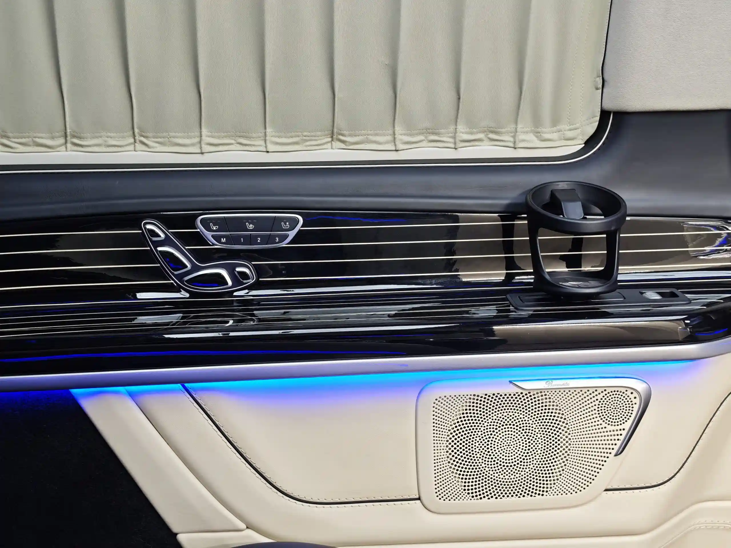 Mercedes-Benz V-Класс 2020