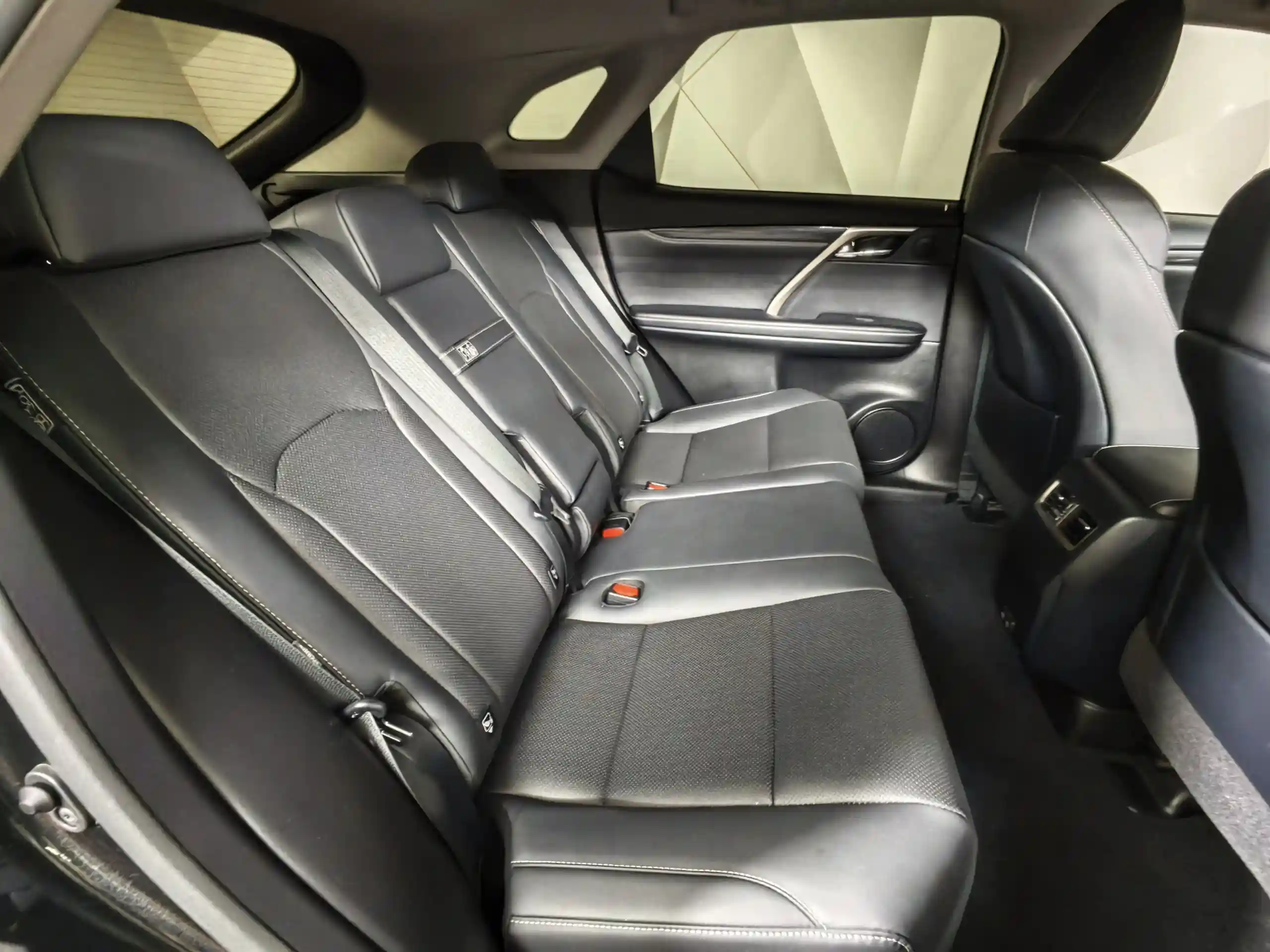 Lexus RX 2021