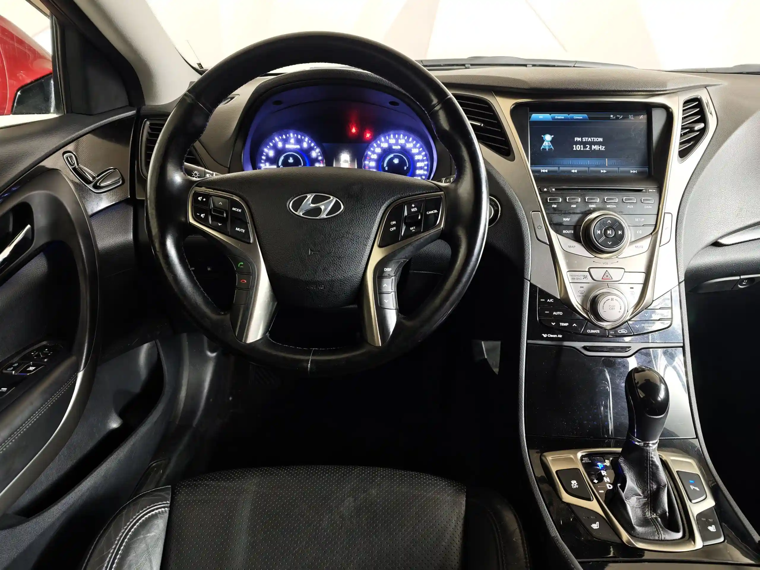 Hyundai Grandeur 2012