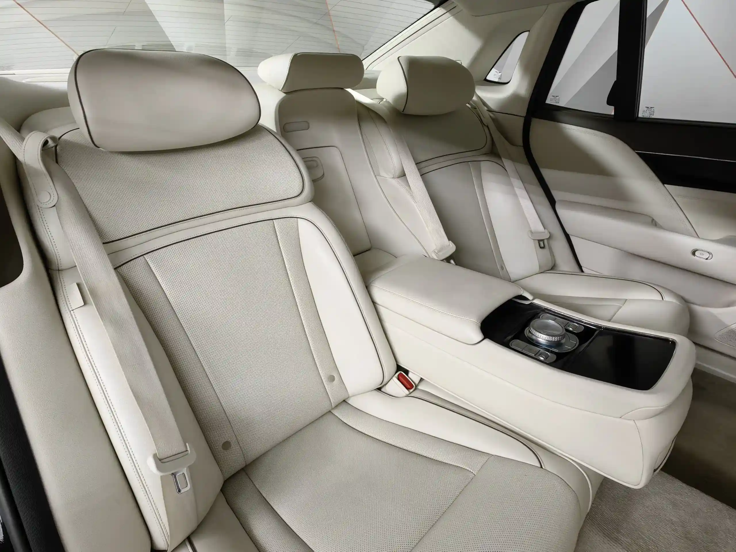 Genesis G90 2021