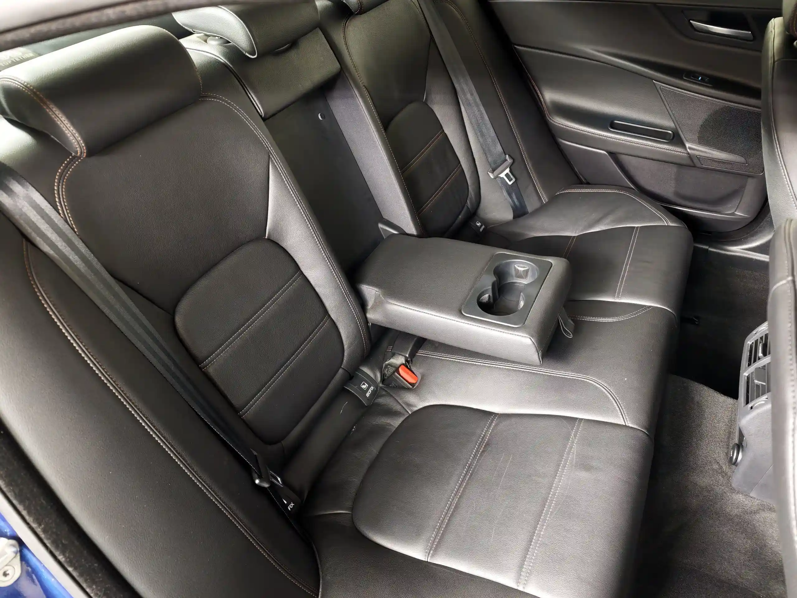 Jaguar XE 2015