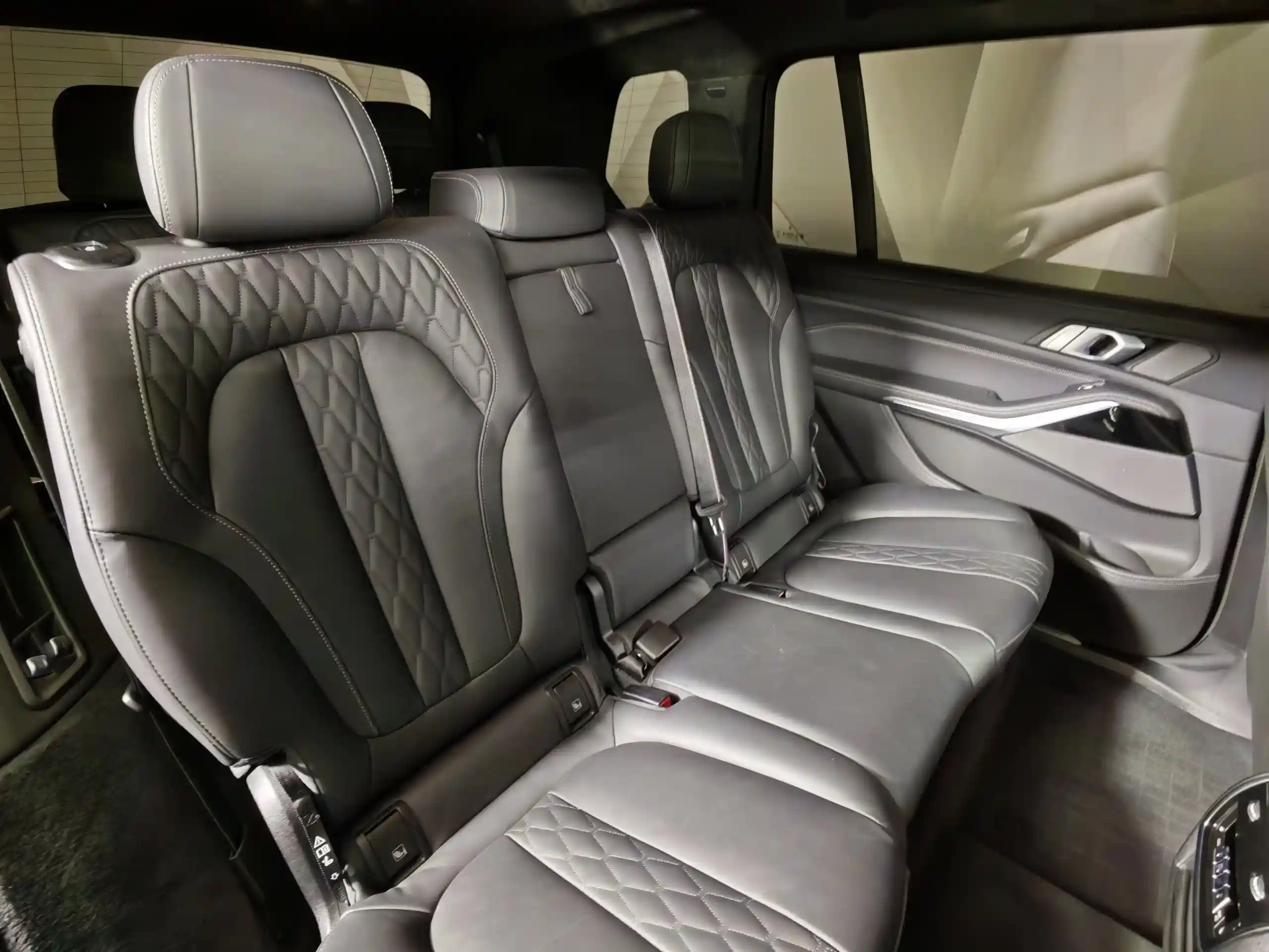 BMW X7 2024