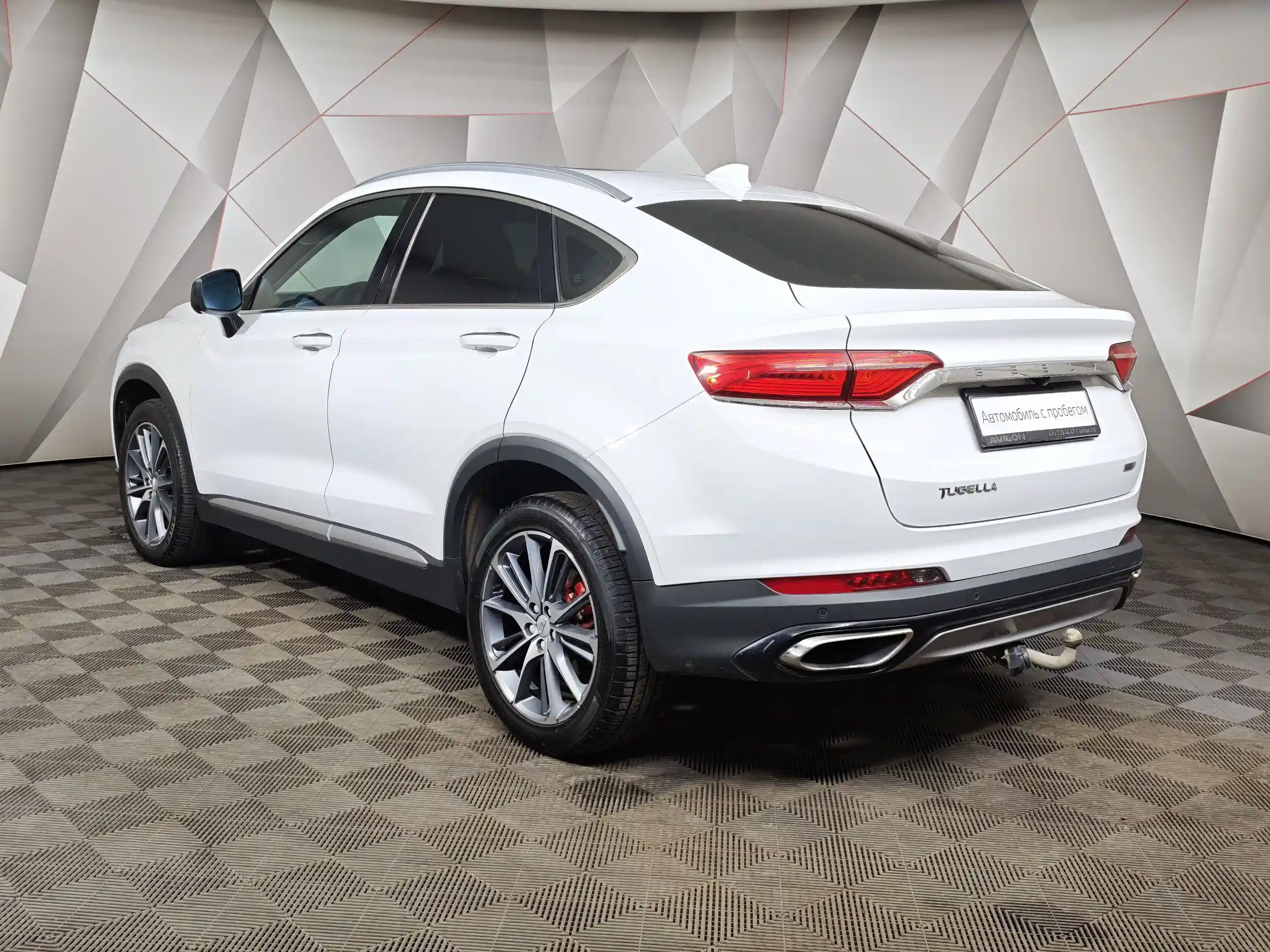 Geely Tugella 2021