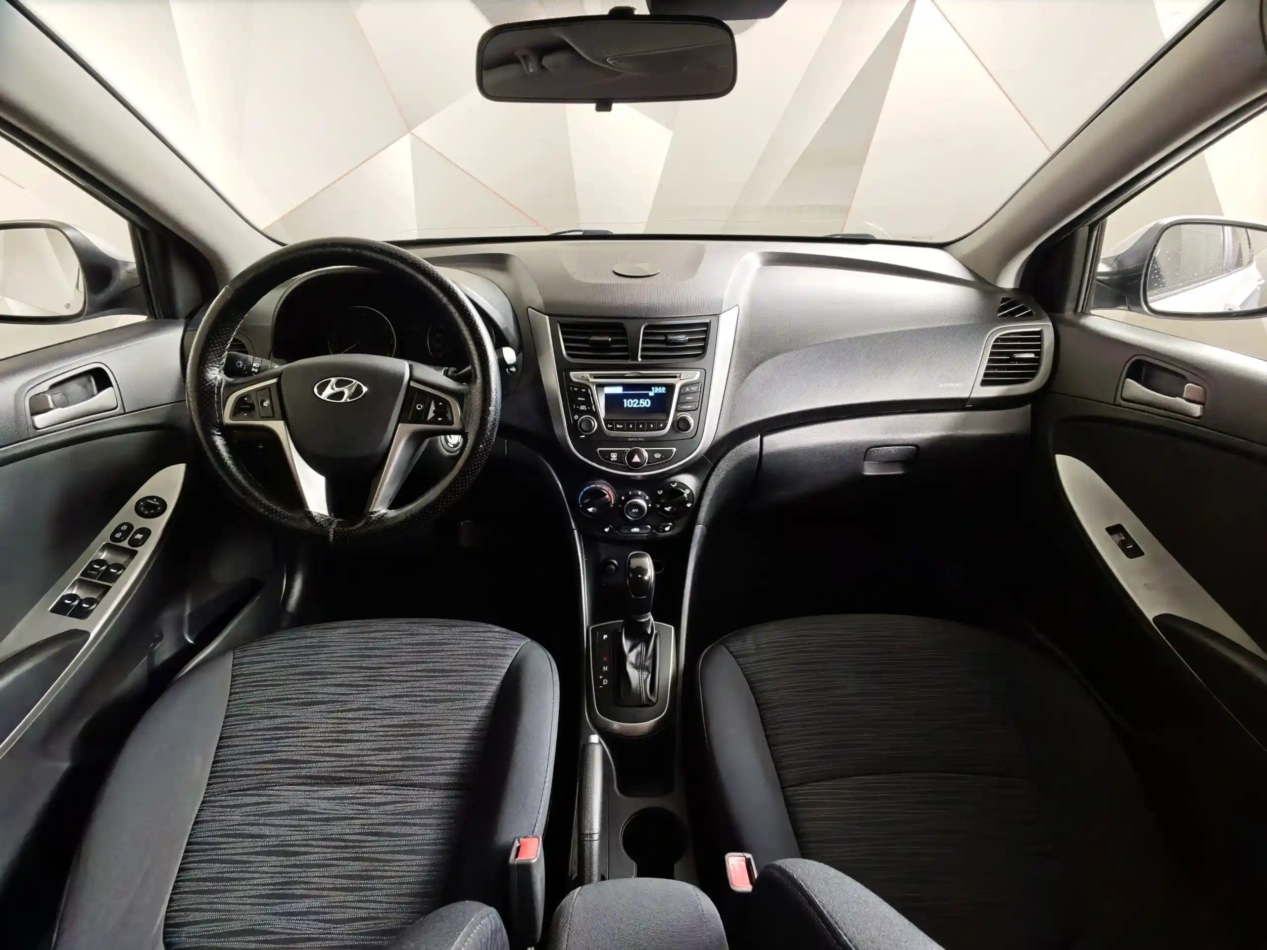 Hyundai Solaris 2015