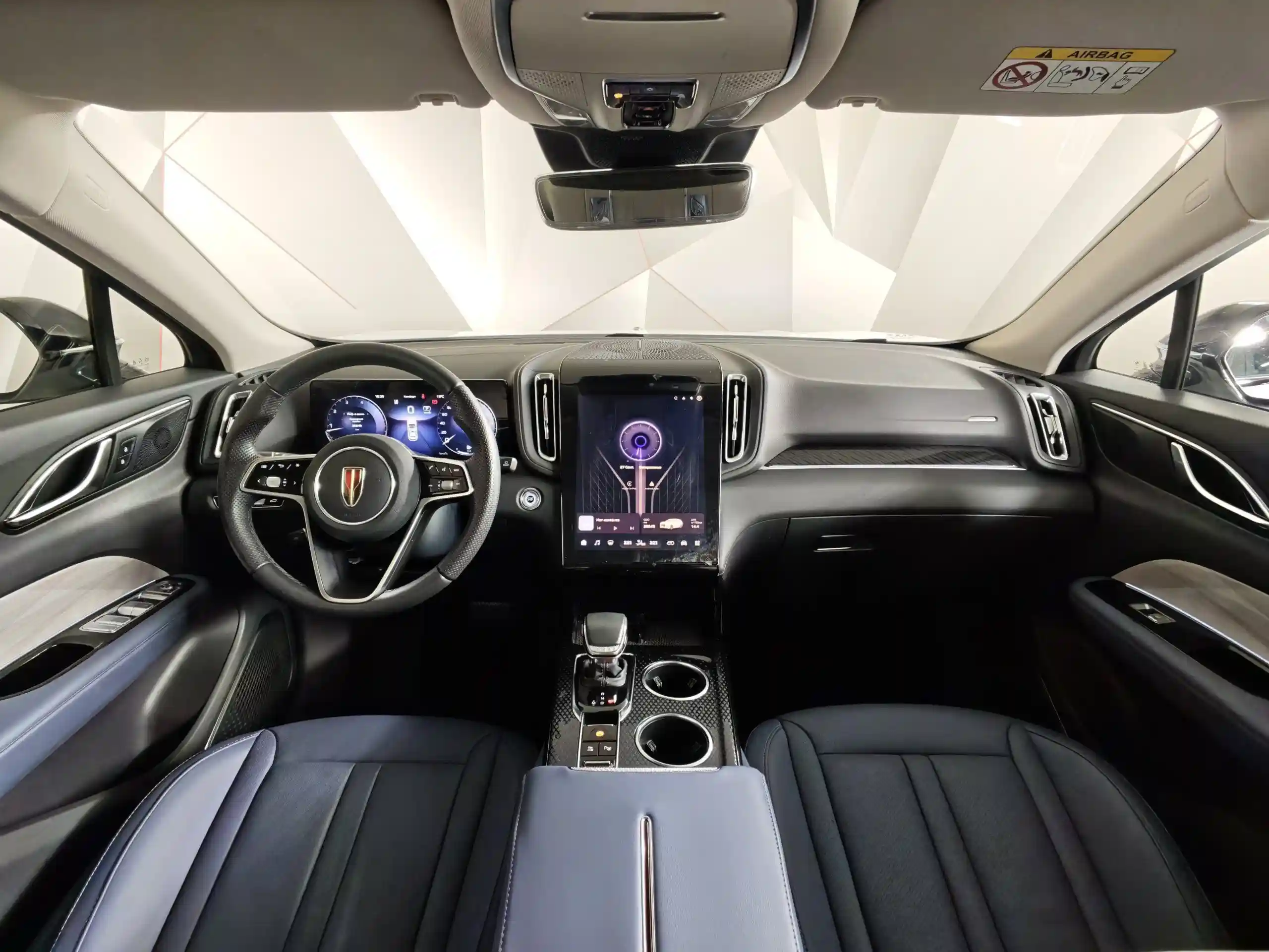 Hongqi HS3 2024