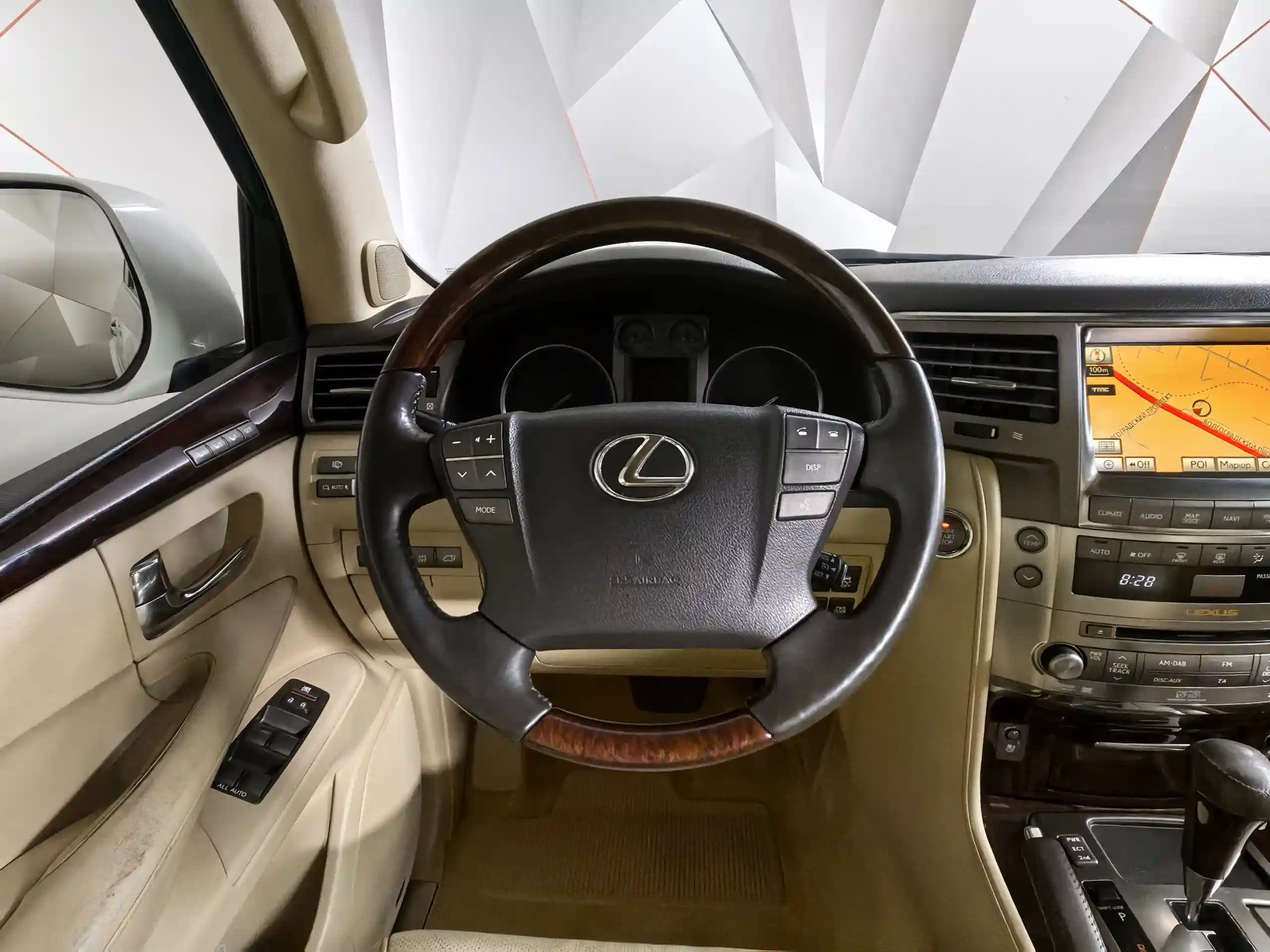 Lexus LX 2011