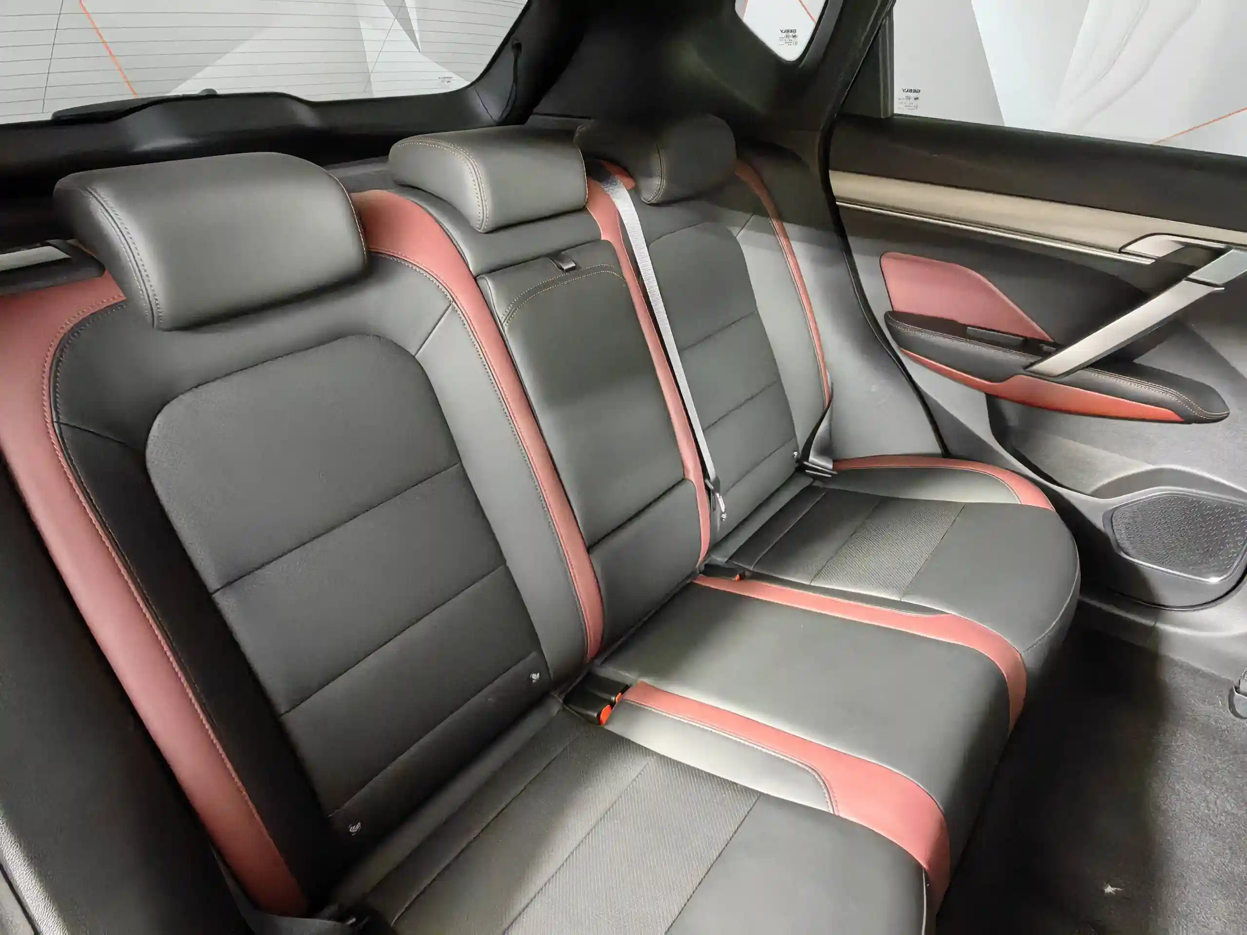 Geely Coolray 2024