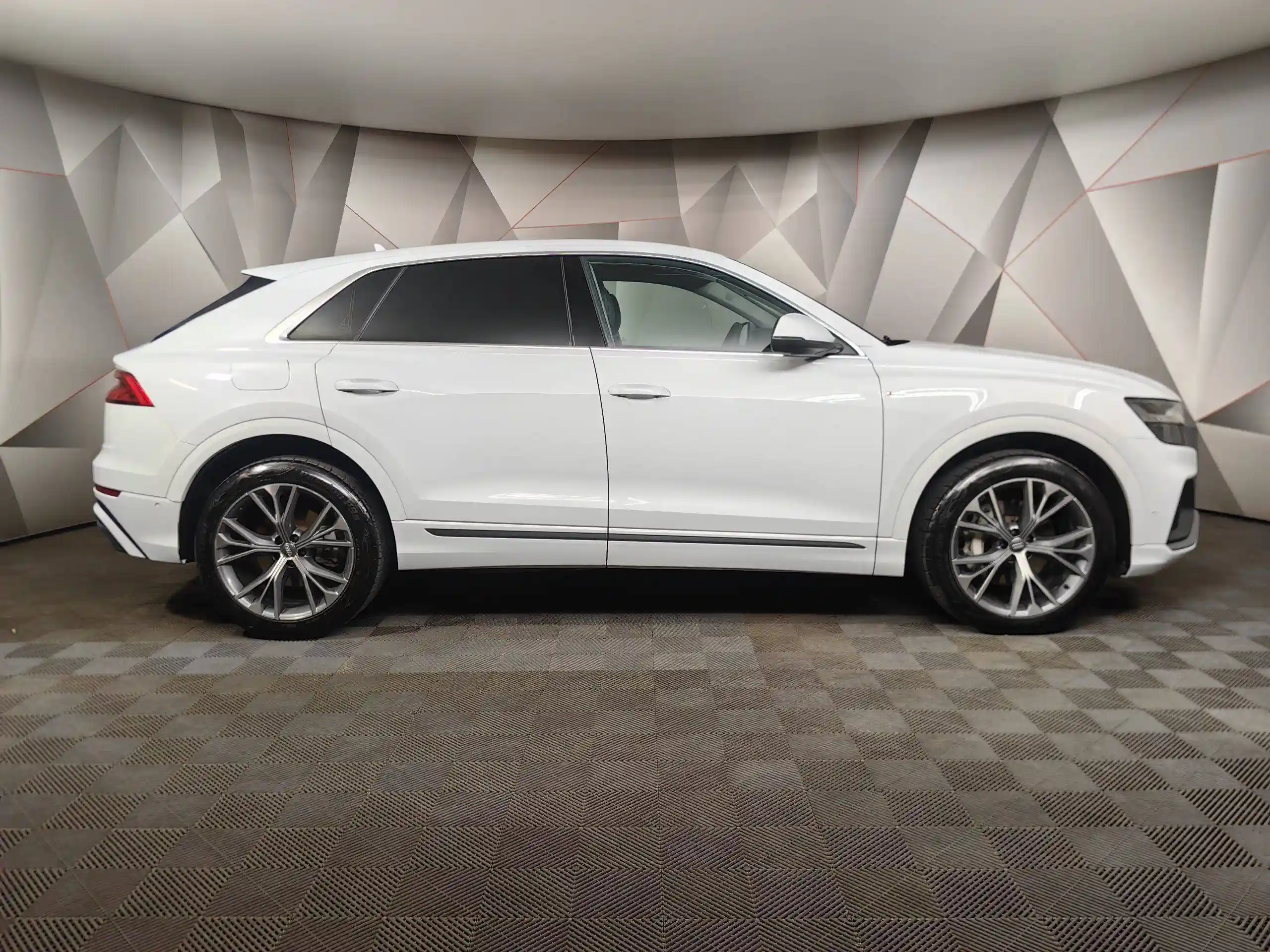 Audi Q8 2020