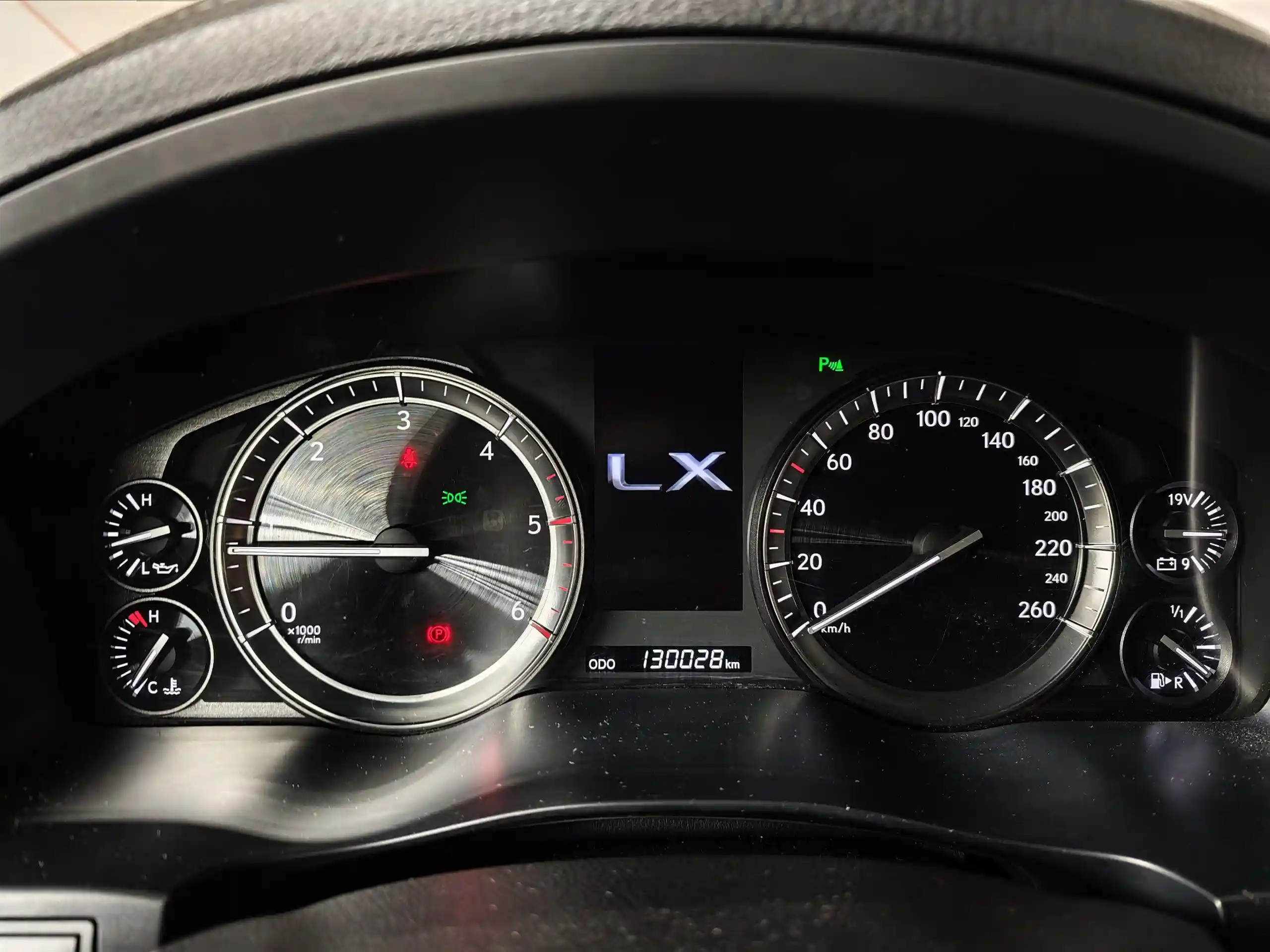 Lexus LX 2021