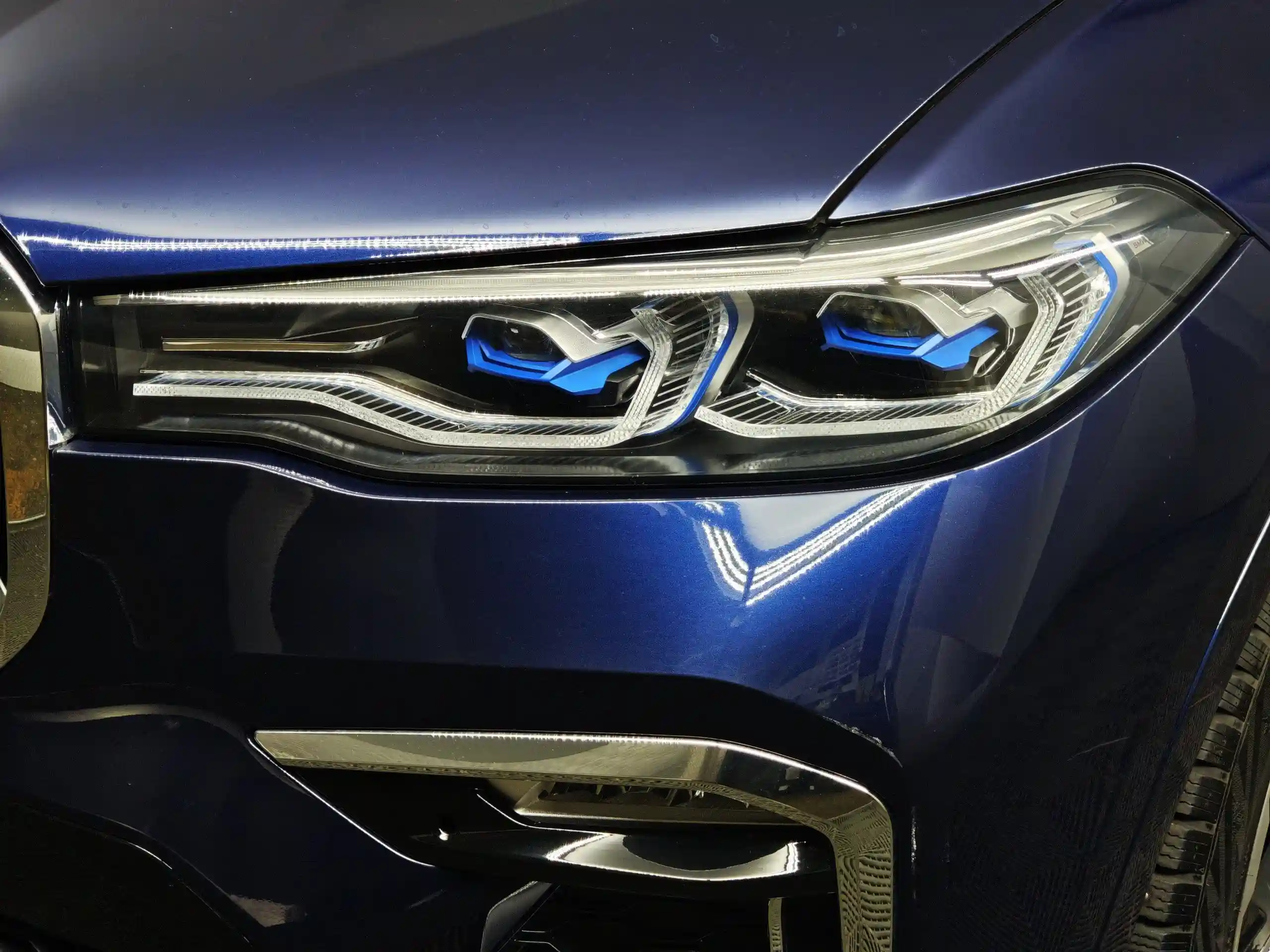 BMW X7 2021