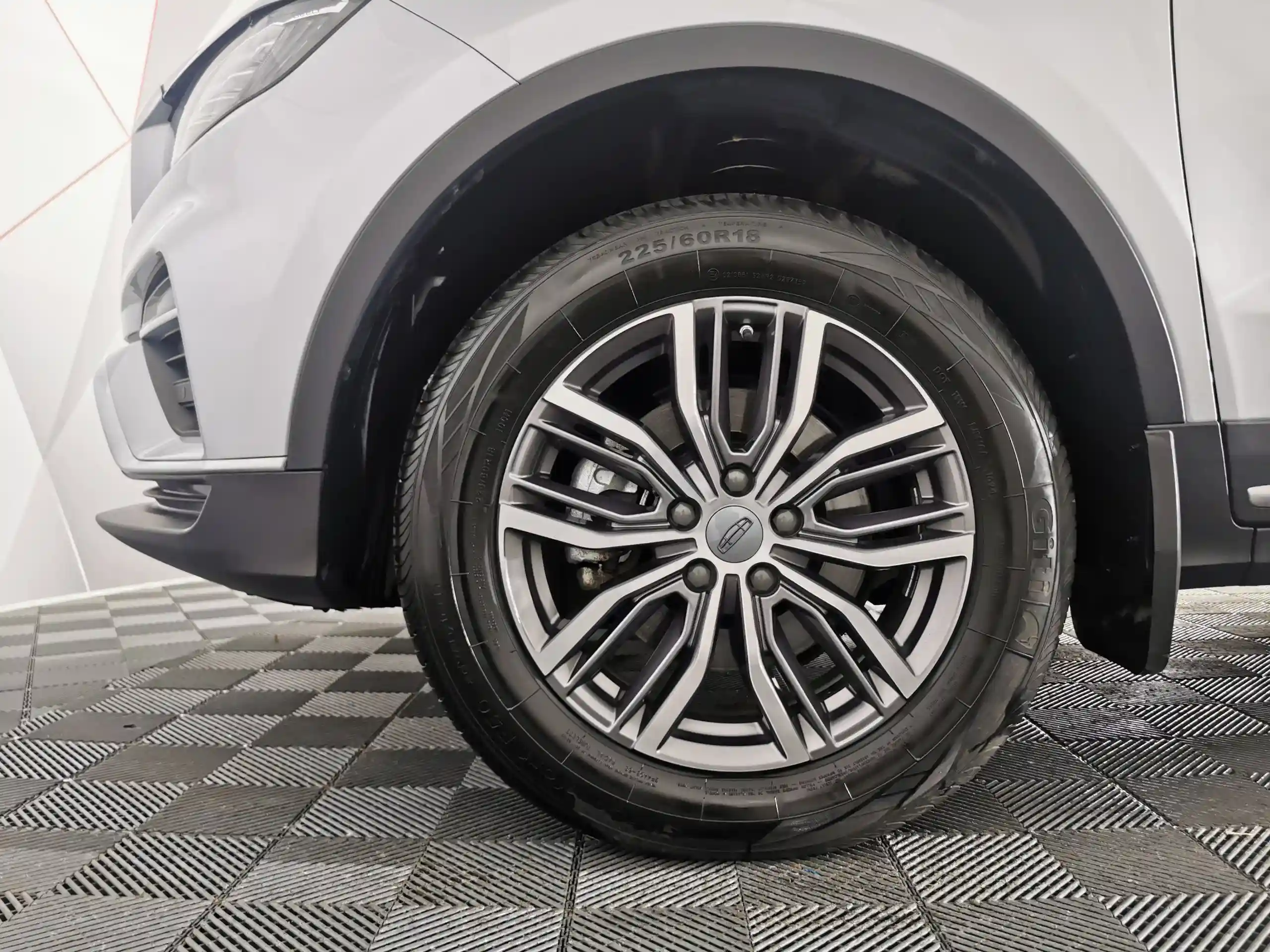 Geely Atlas Pro 2024