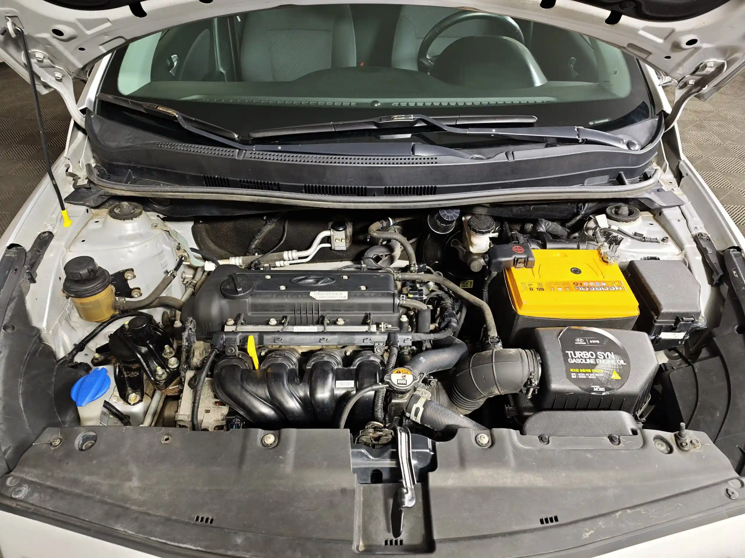 Hyundai Solaris 2015