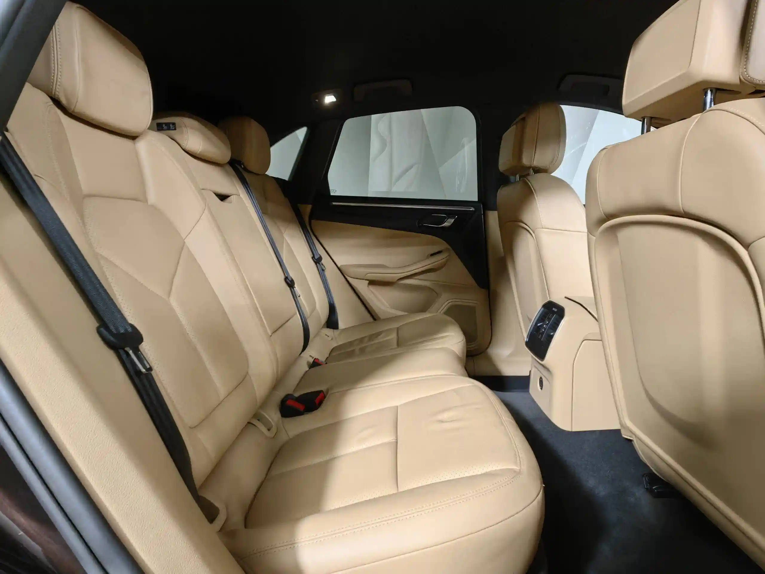 Porsche Macan 2016