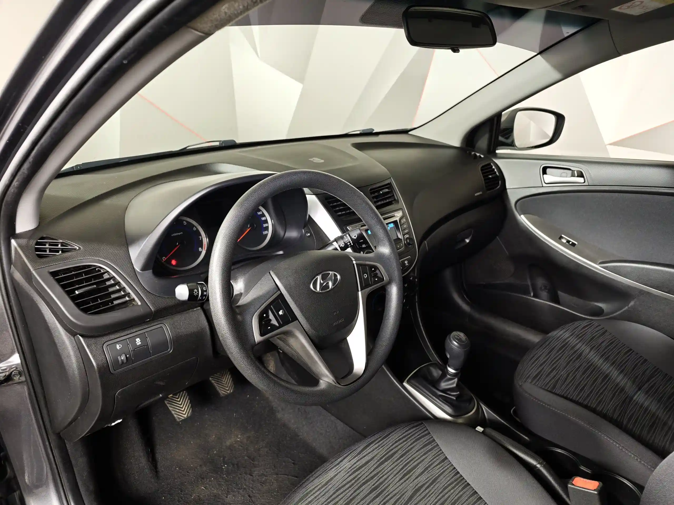 Hyundai Solaris 2016