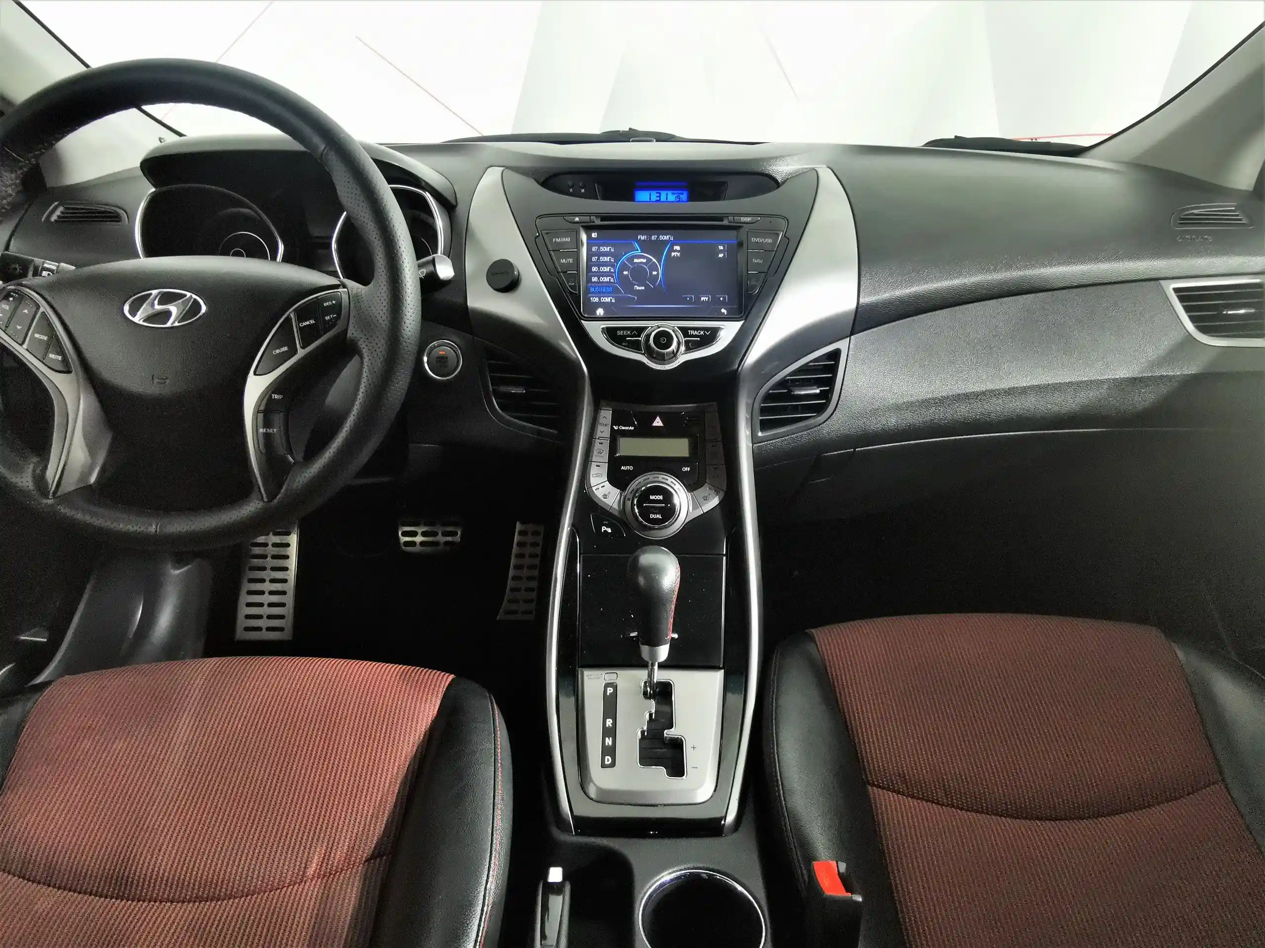 Hyundai Elantra 2012