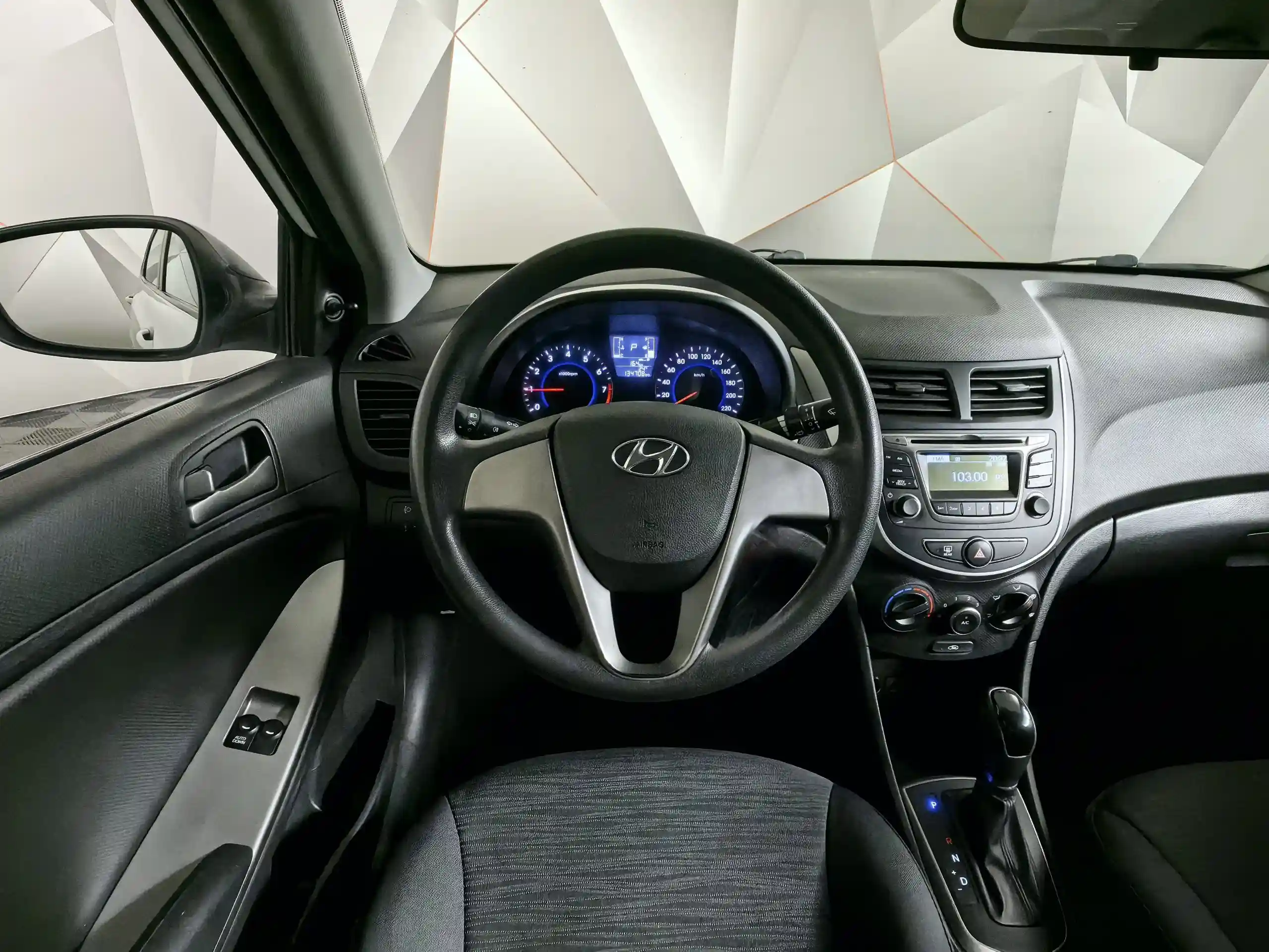 Hyundai Solaris 2016