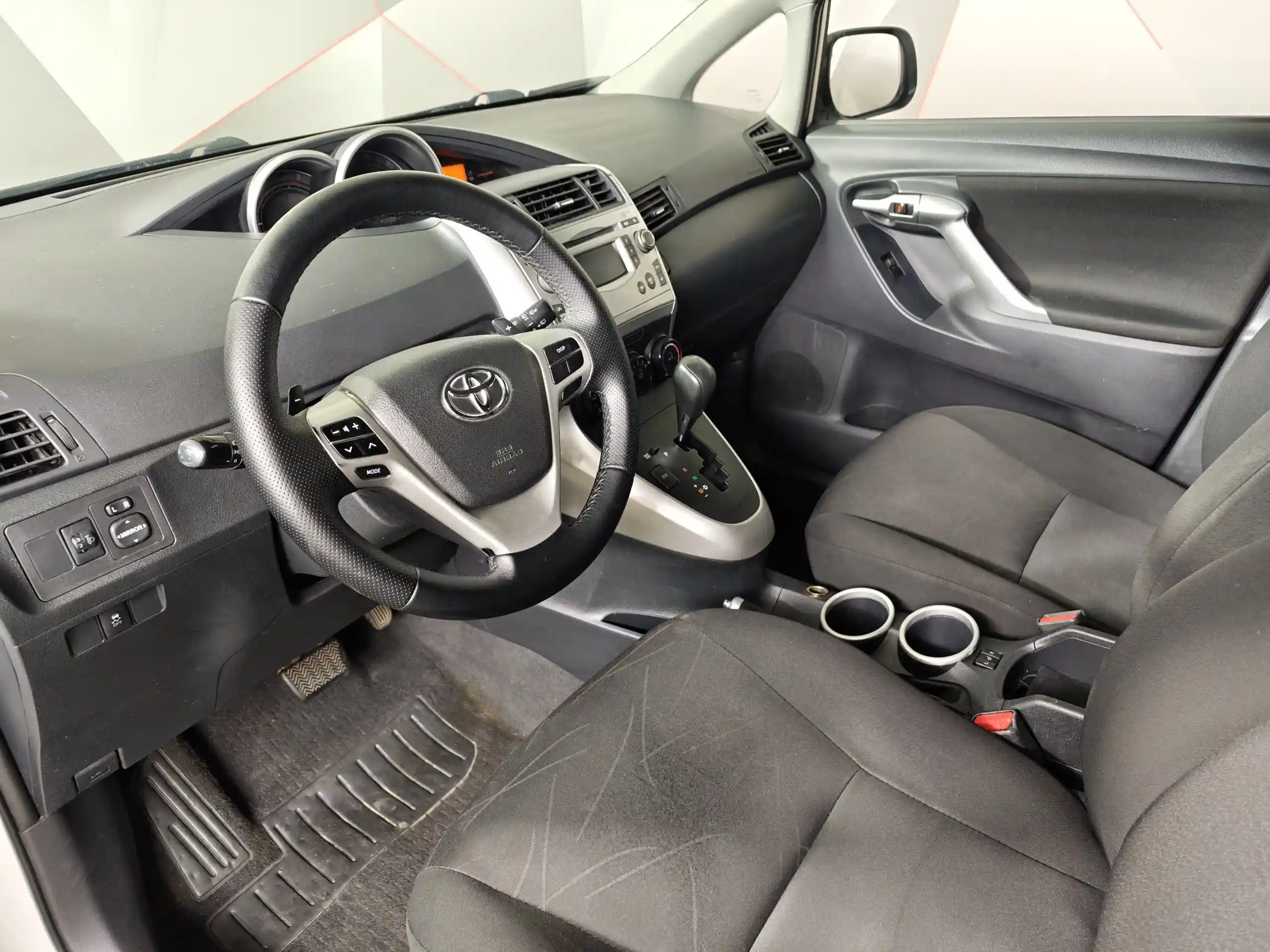Toyota Verso 2012