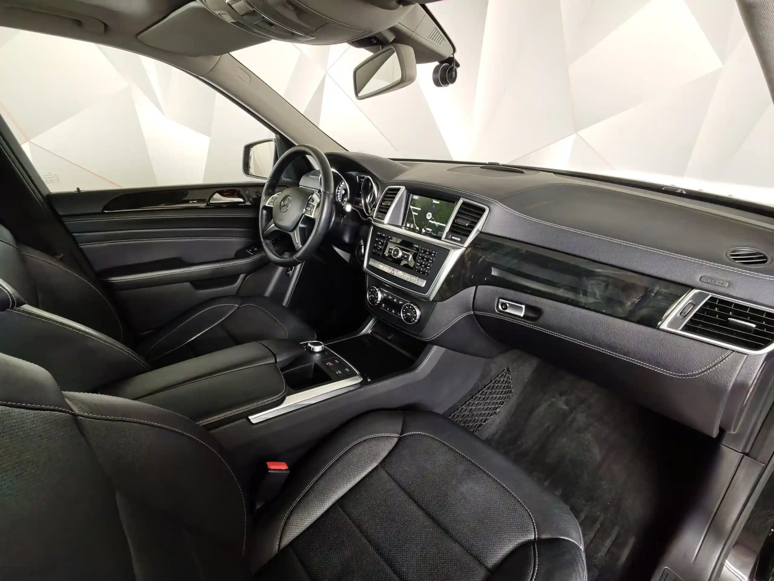 Mercedes-Benz M-Класс 2014