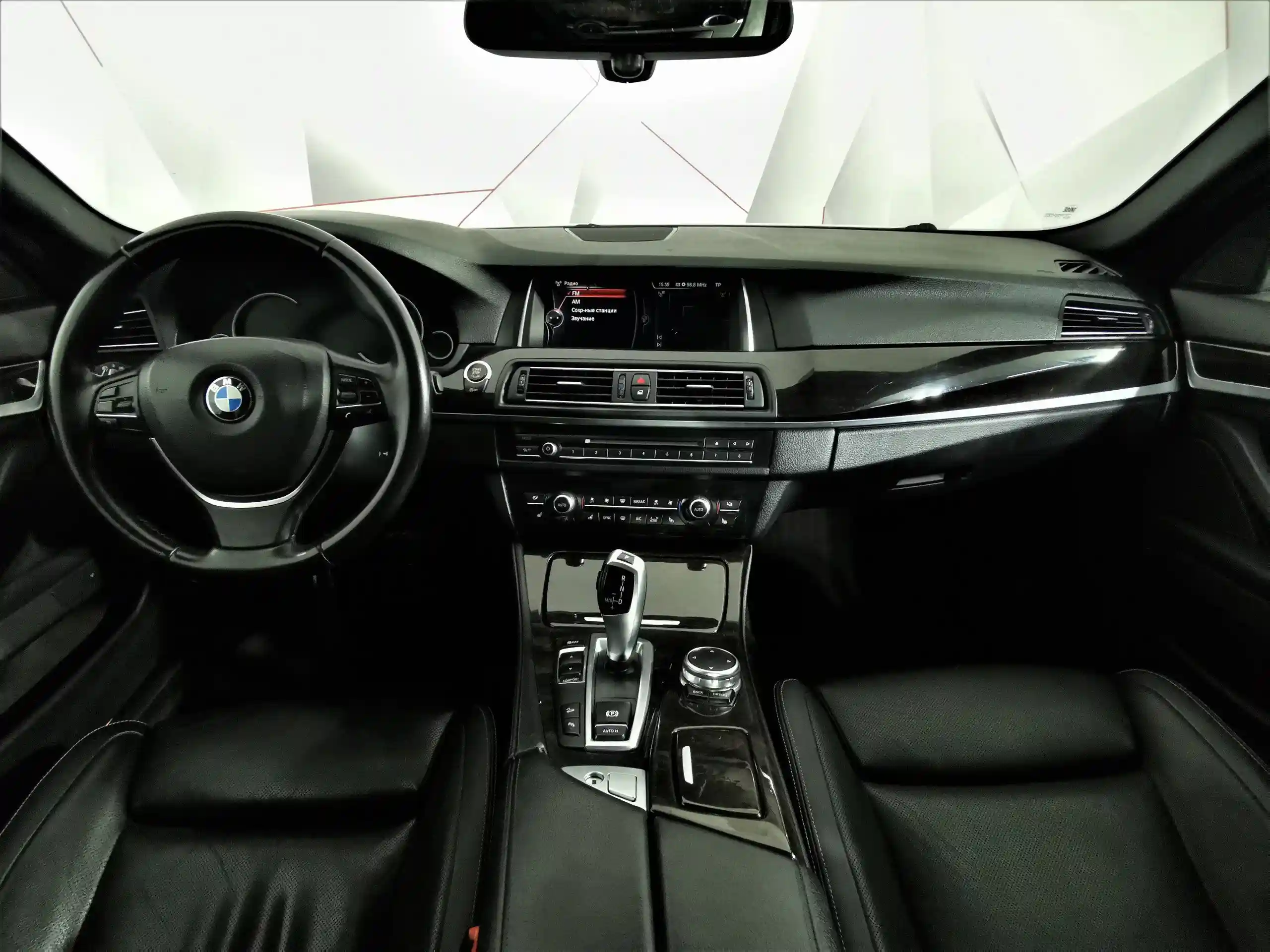 BMW 5 серия 2015