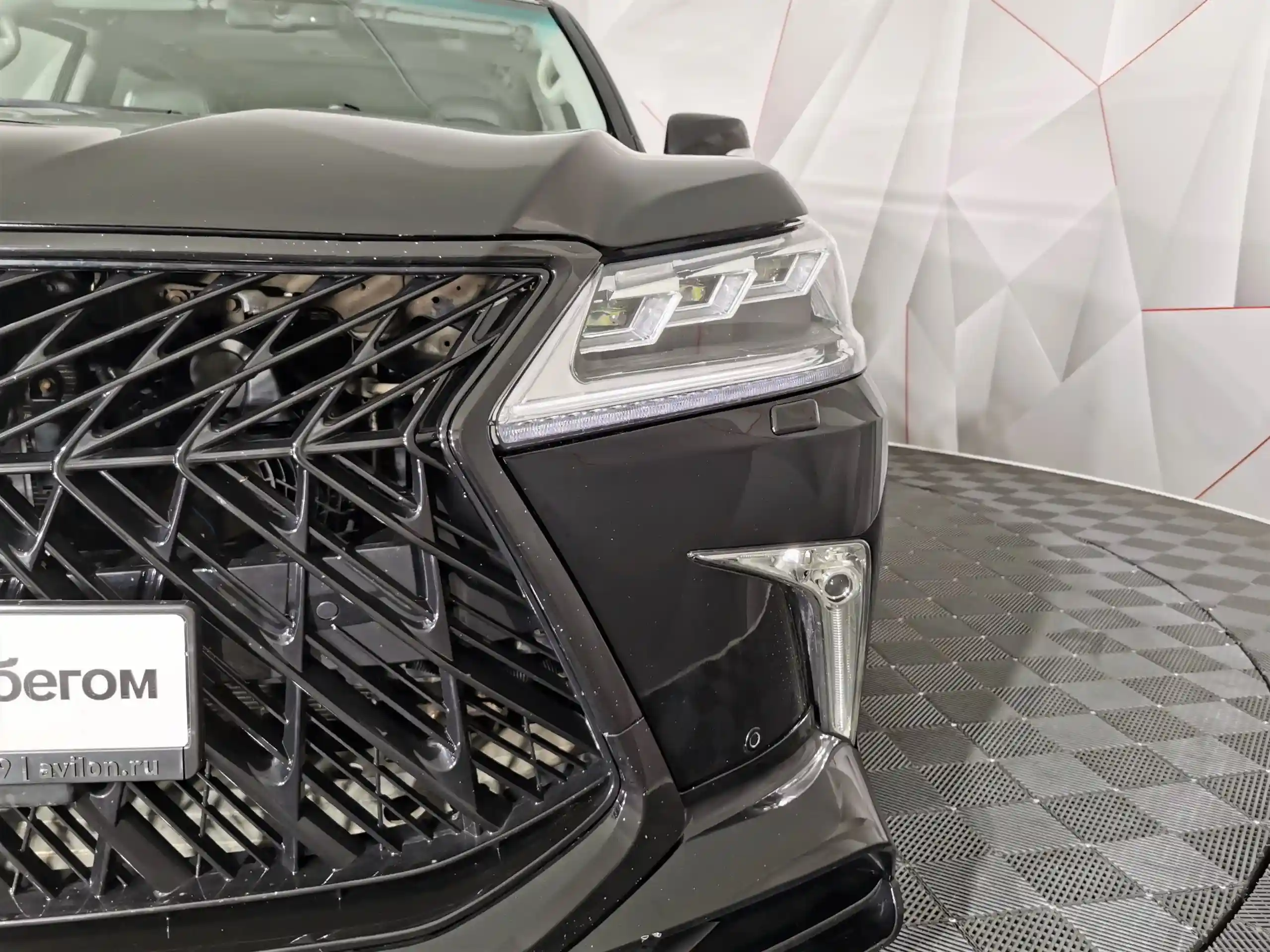Lexus LX 2010