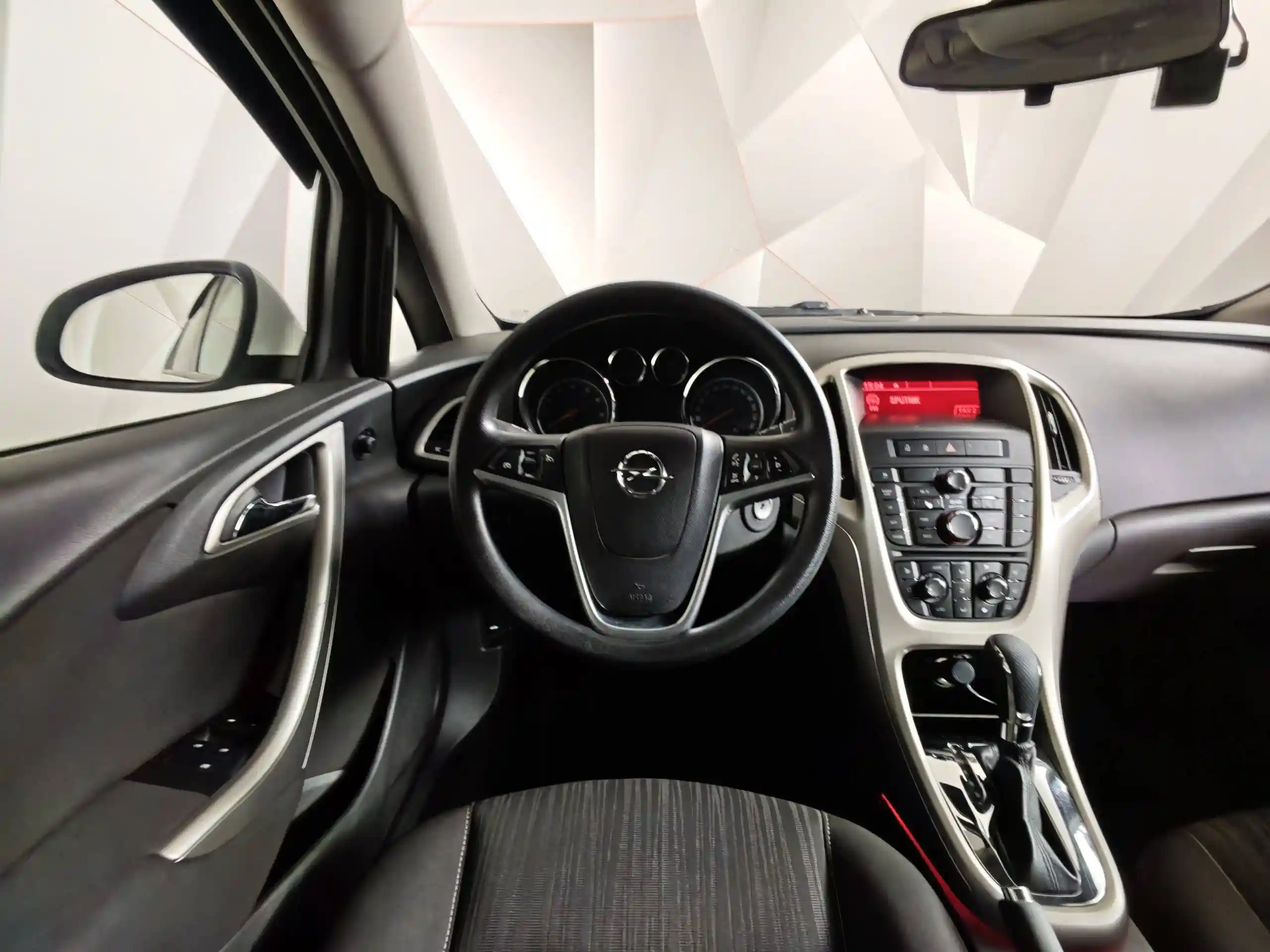 Opel Astra 2011