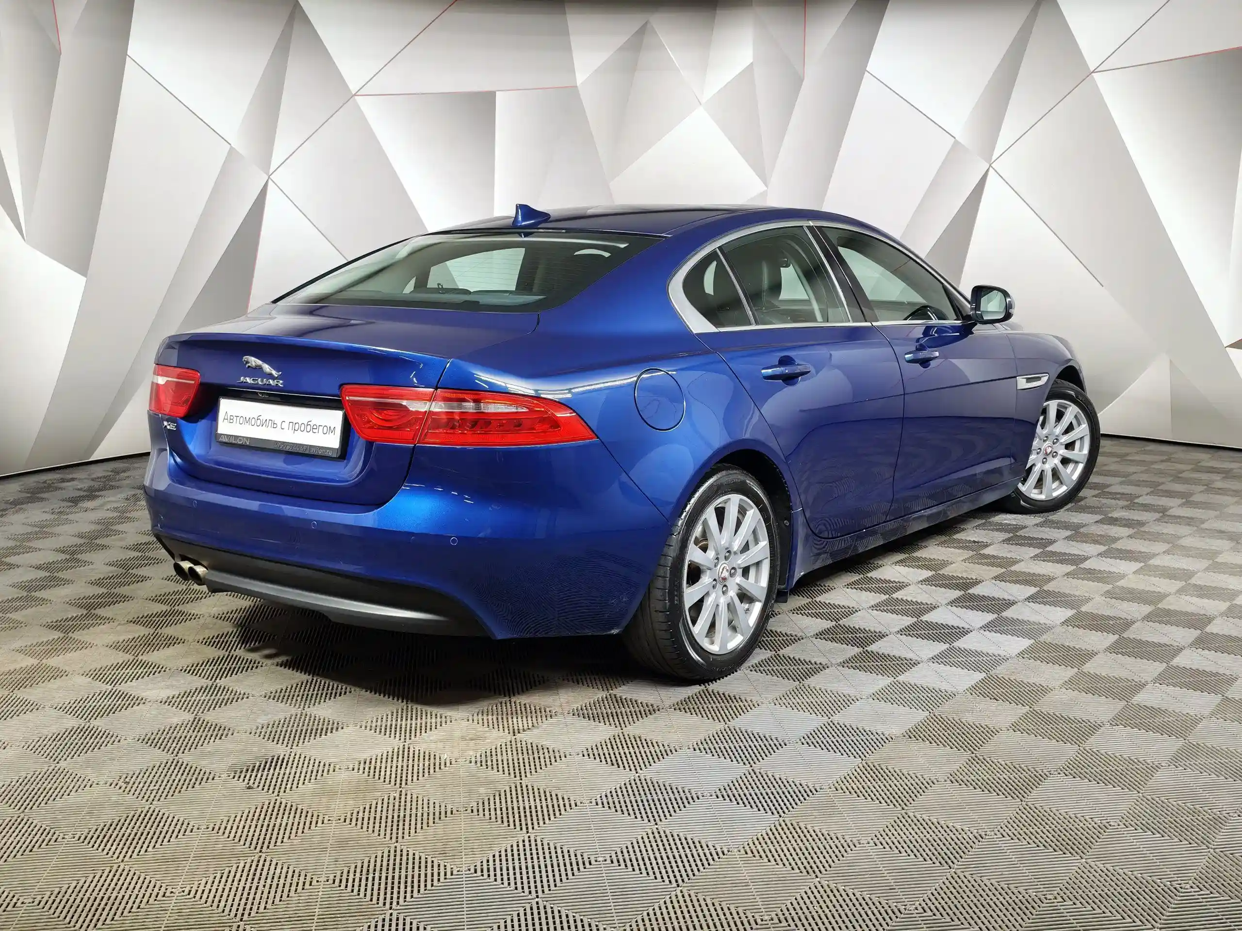 Jaguar XE 2015