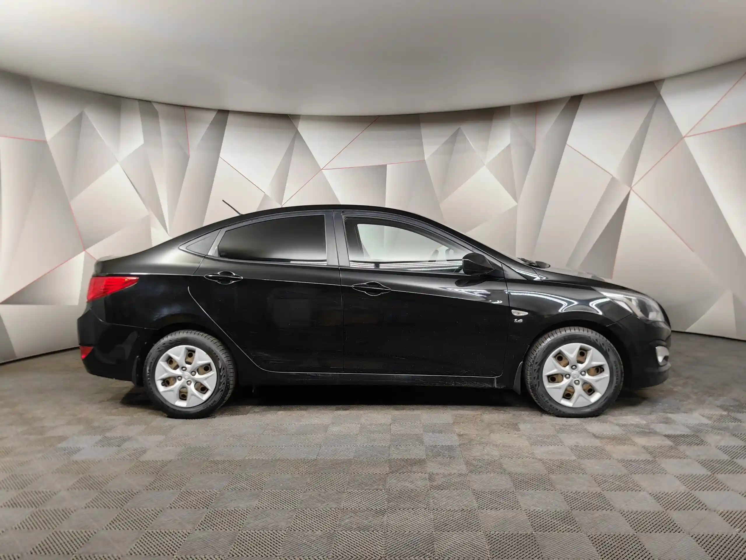 Hyundai Solaris 2014