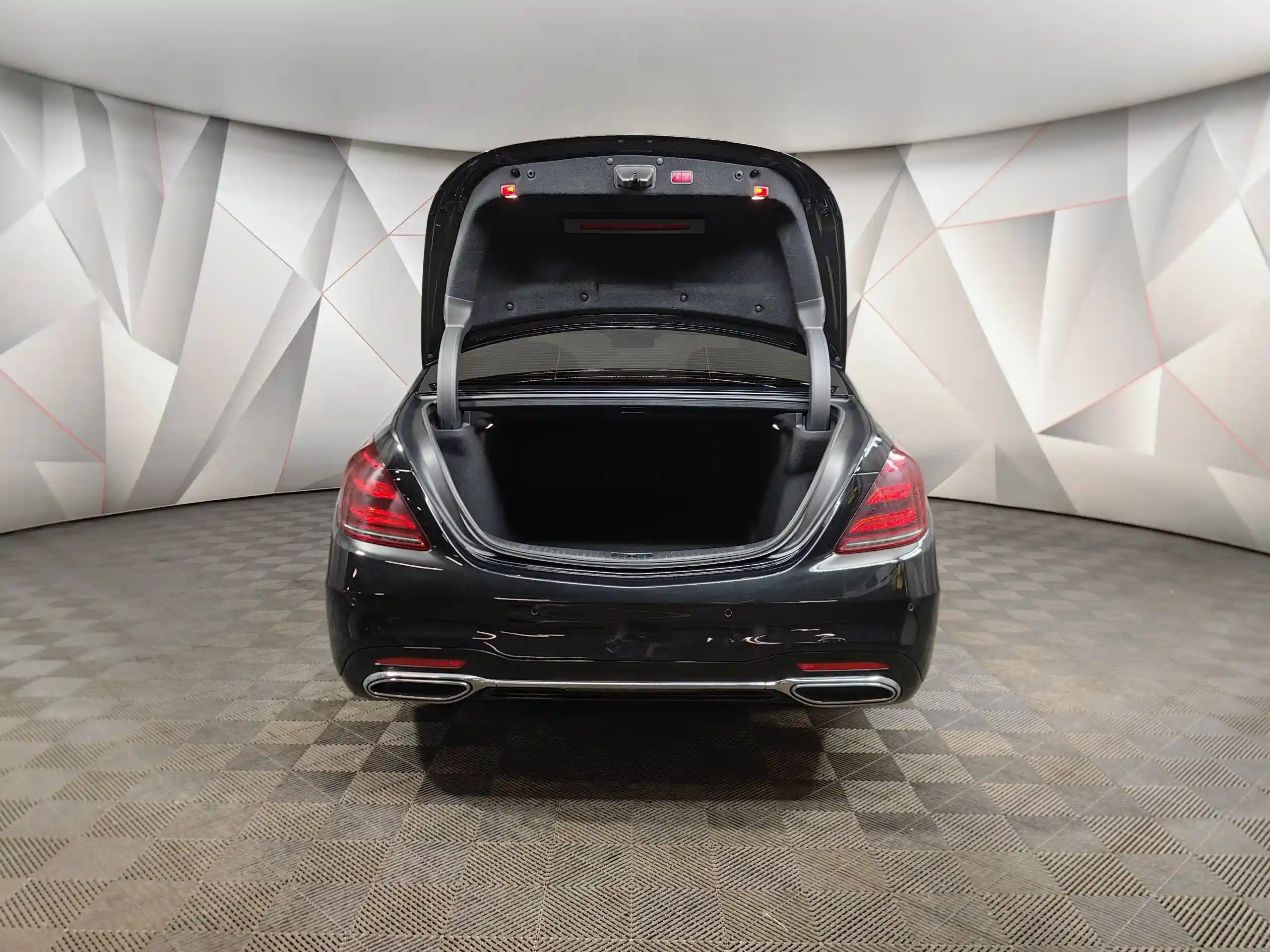 Mercedes-Benz S-Класс 2018