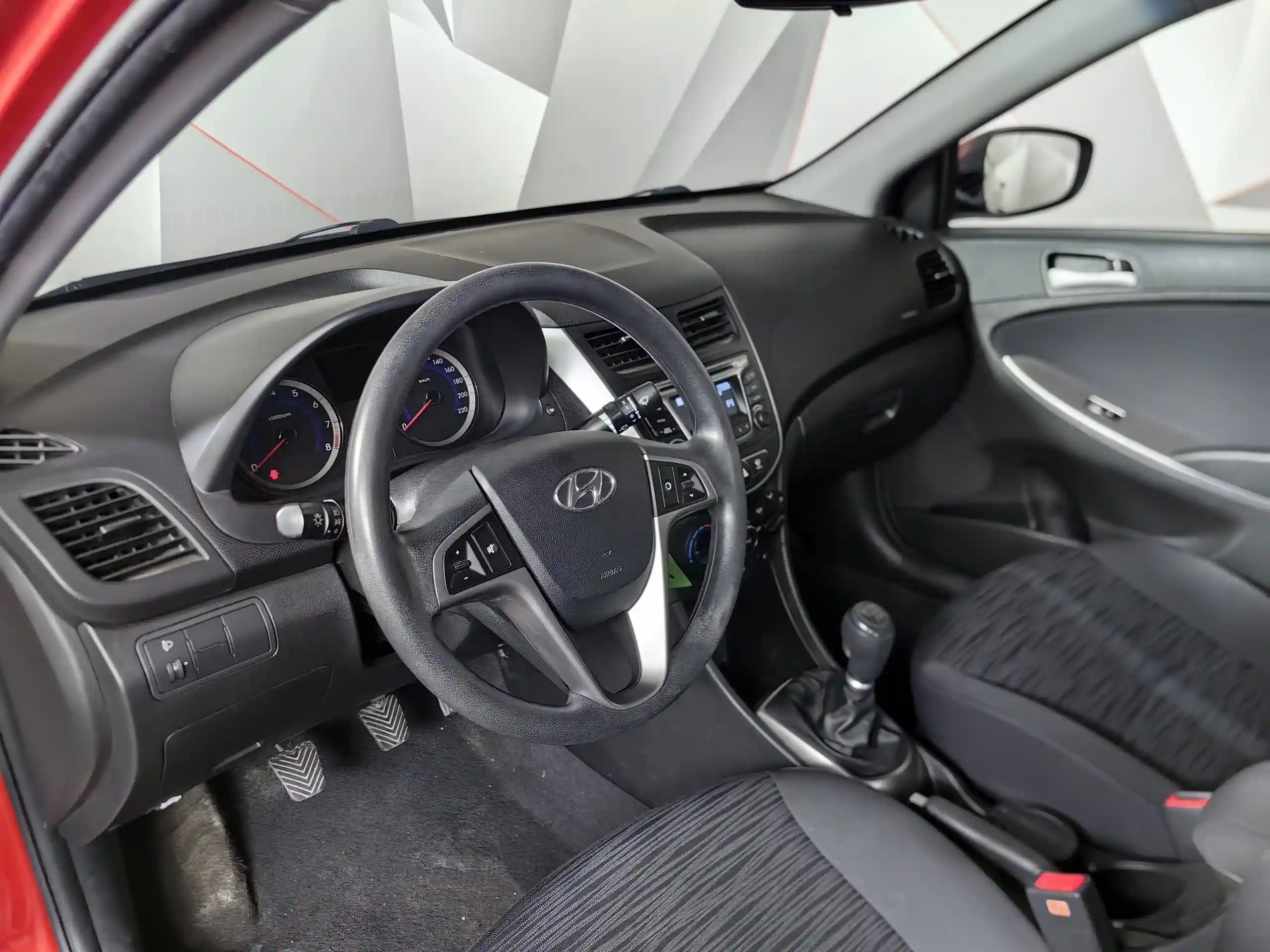 Hyundai Solaris 2014