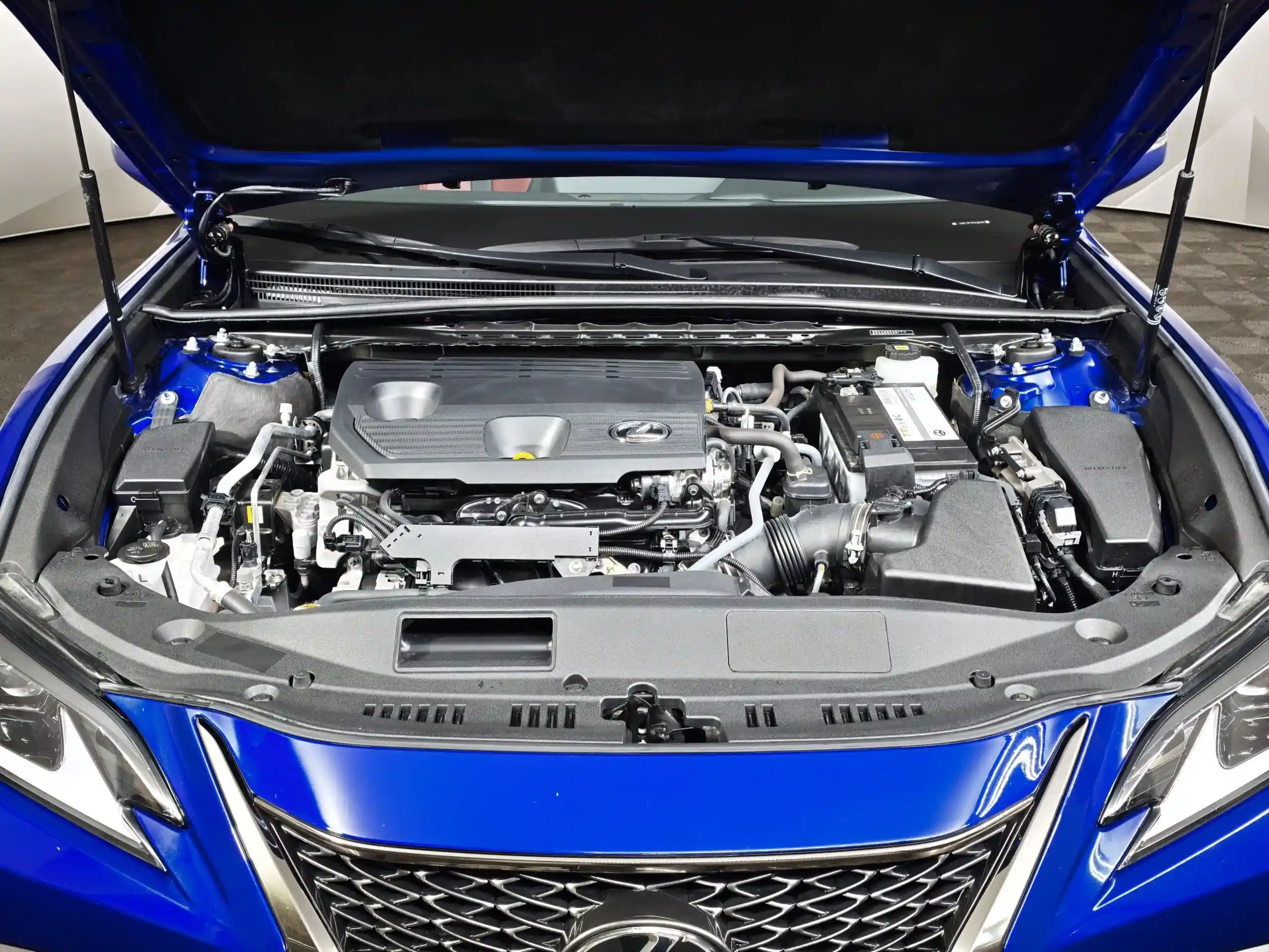 Lexus ES 2022