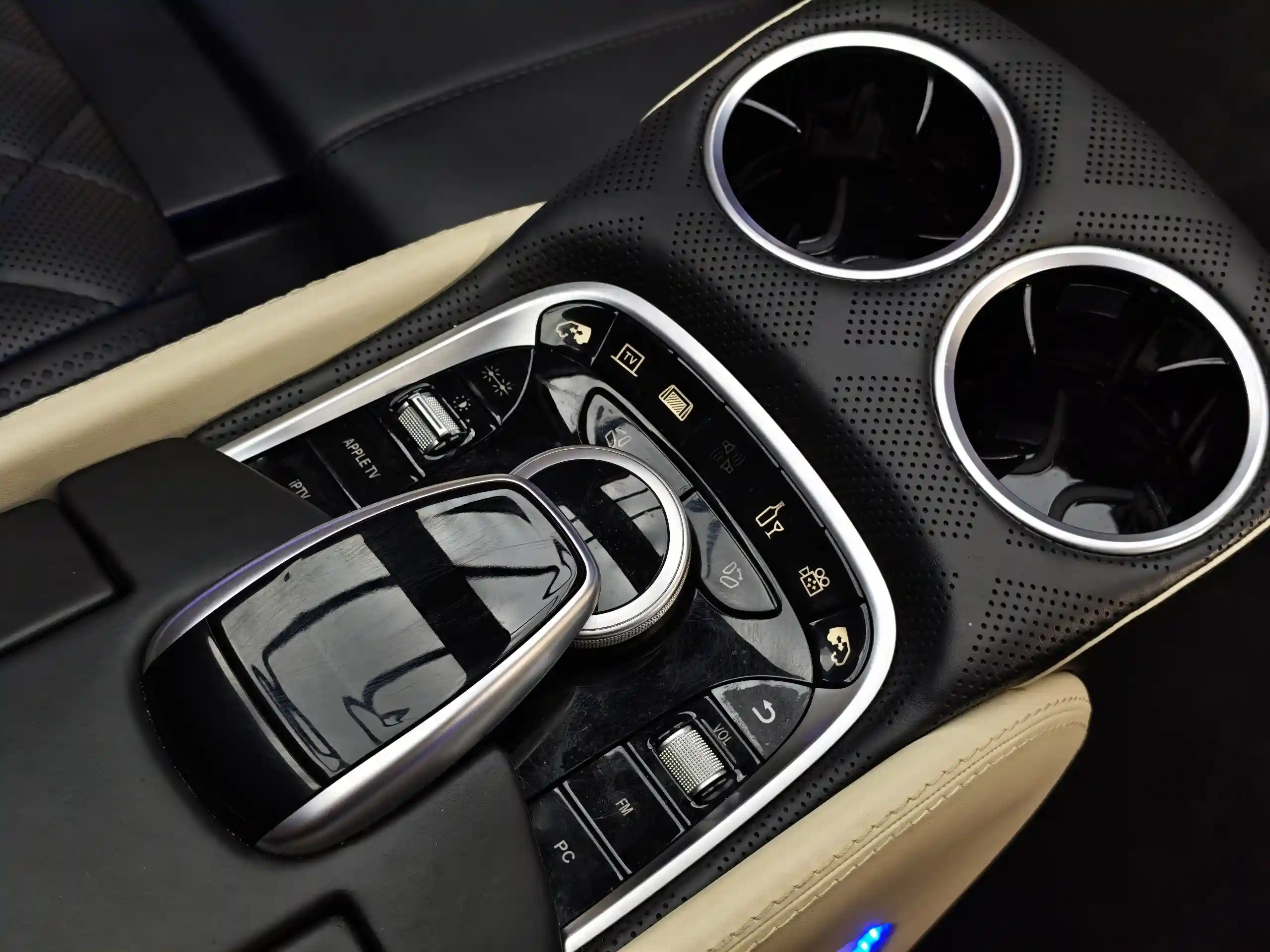 Mercedes-Benz V-Класс 2020