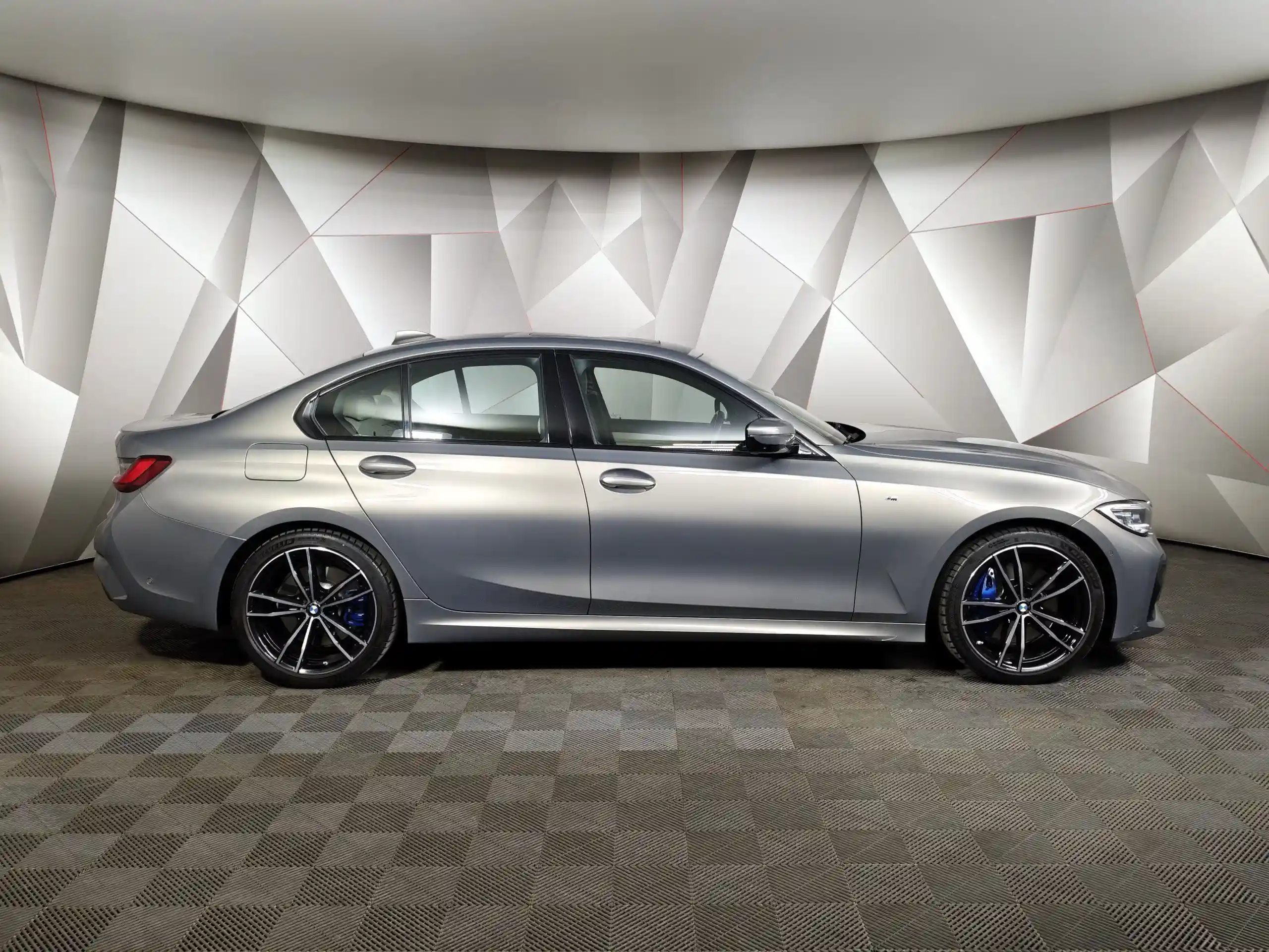 BMW 3 серия 2021