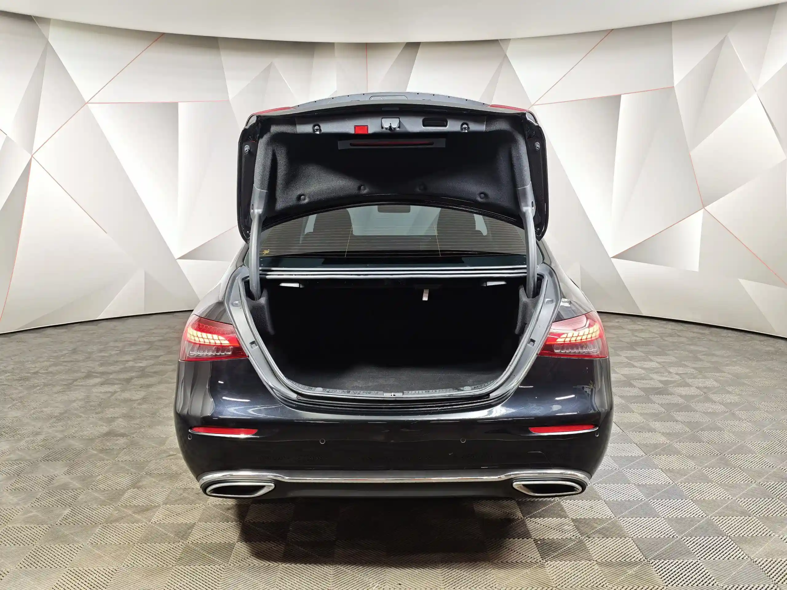 Mercedes-Benz E-Класс 2021