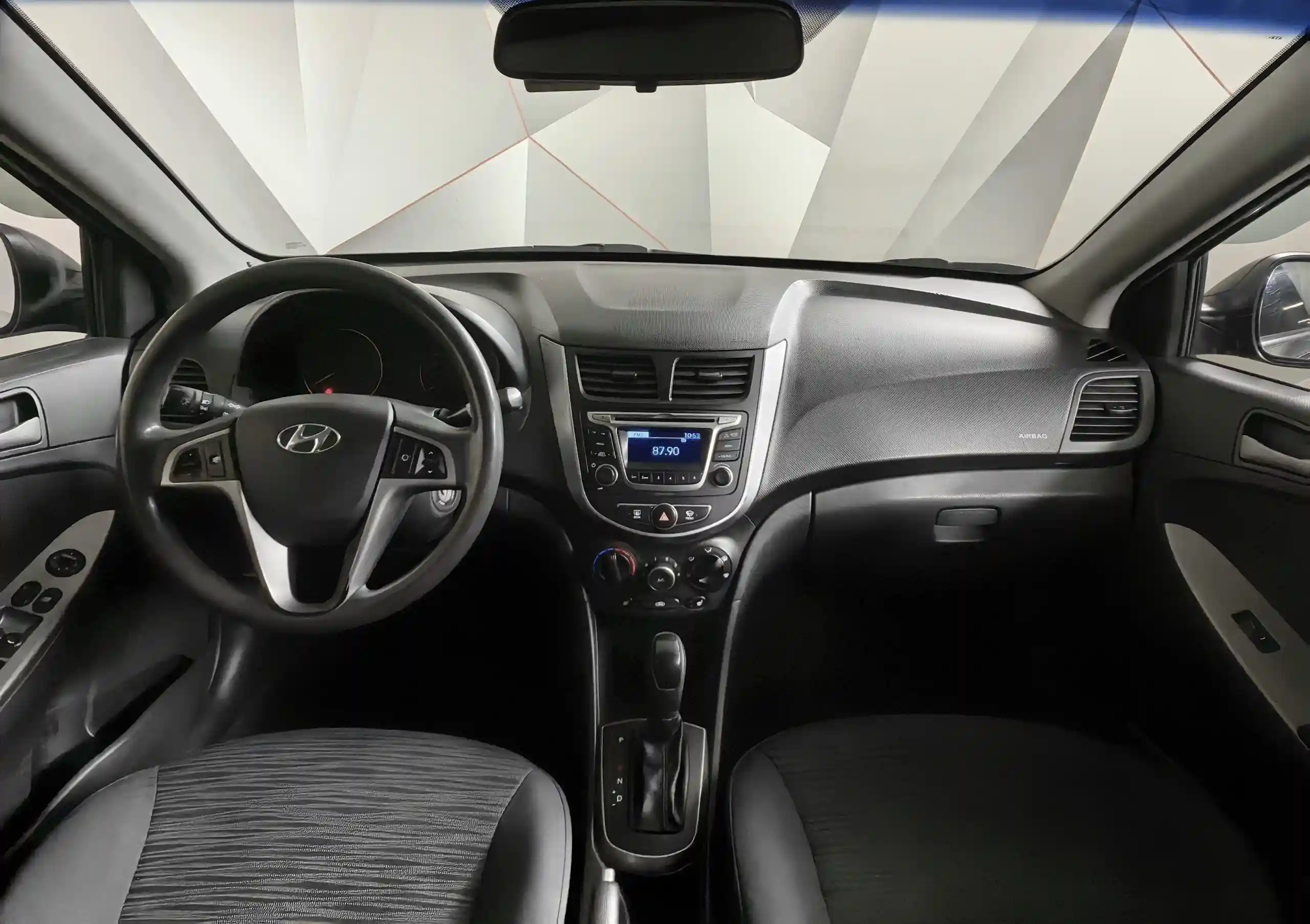 Hyundai Solaris 2014