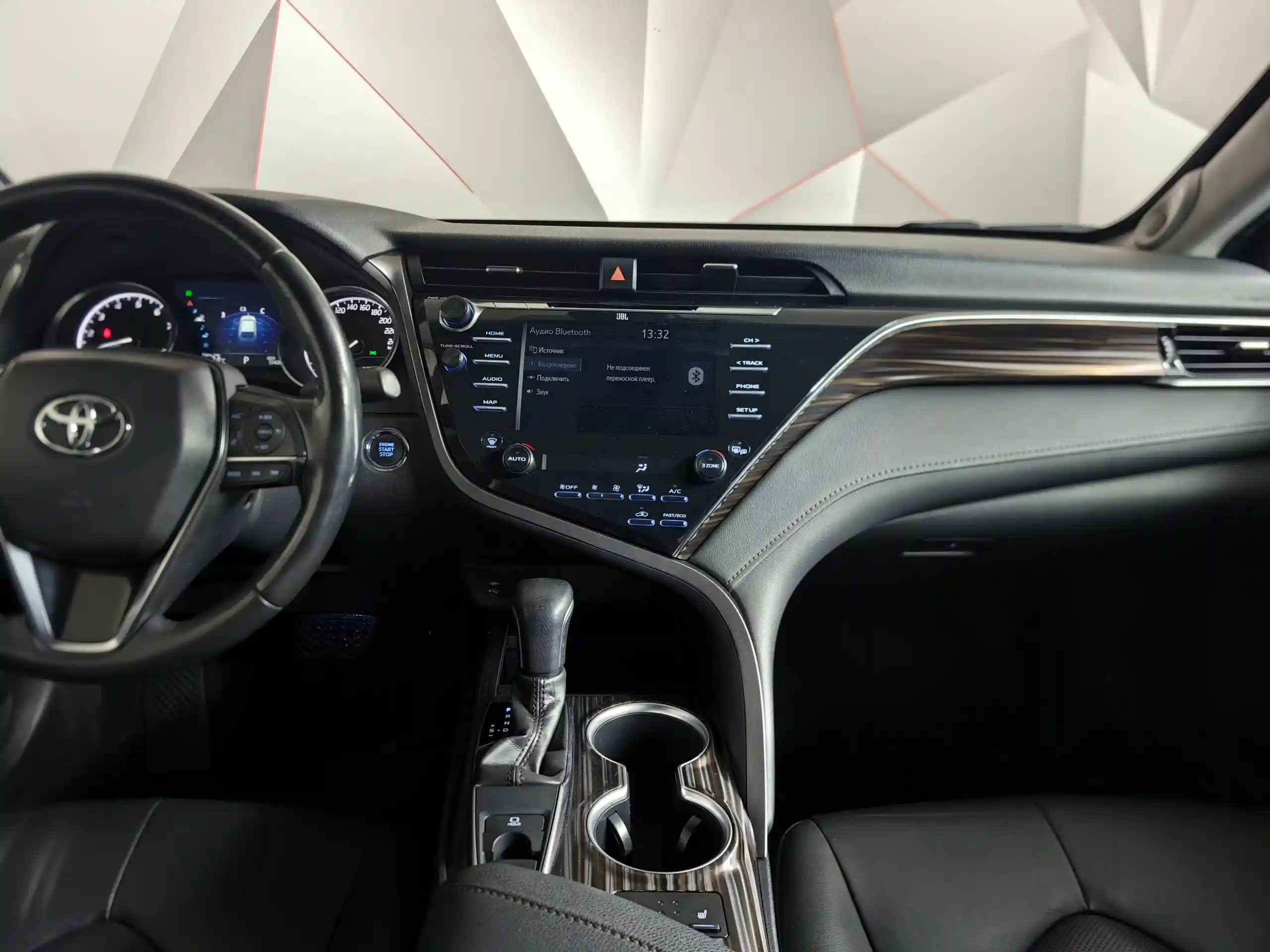 Toyota Camry 2019
